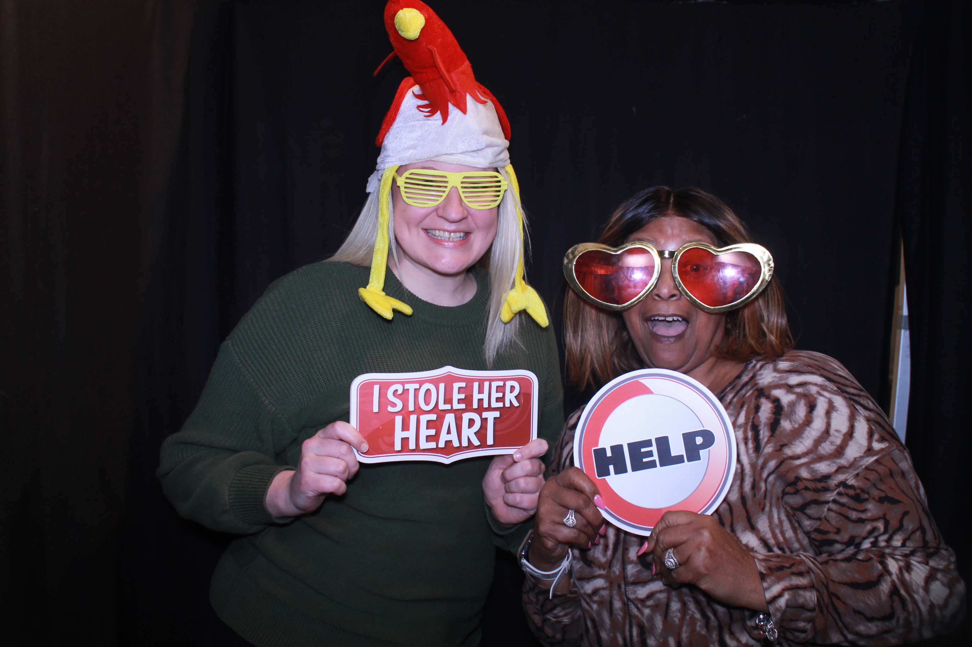 The Summit Employee Party | View more photos from the event at gallery.photoboothcincy.com/u/PhotoBoothCincy/The-Summit-Employee-Party