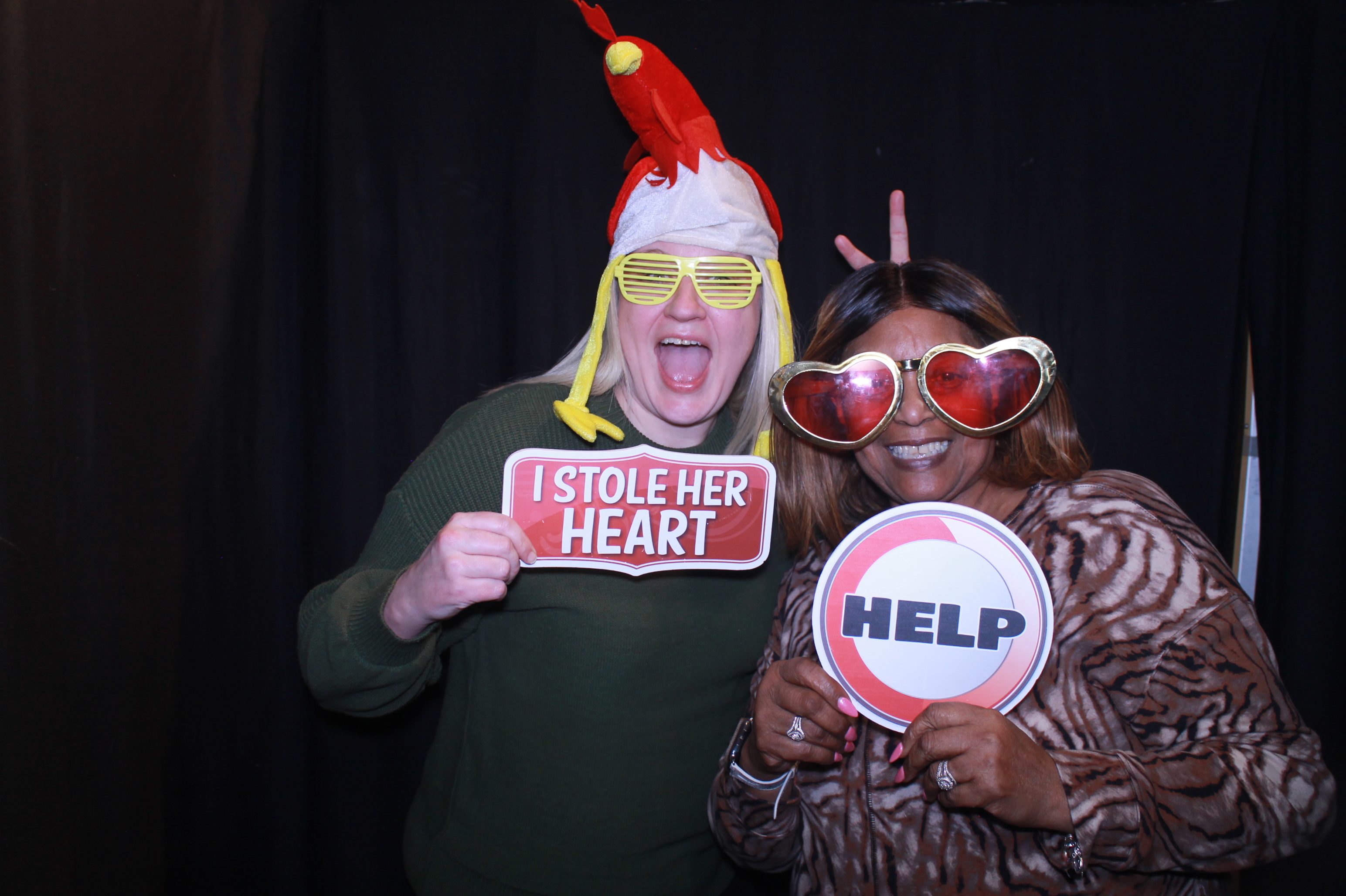 The Summit Employee Party | View more photos from the event at gallery.photoboothcincy.com/u/PhotoBoothCincy/The-Summit-Employee-Party