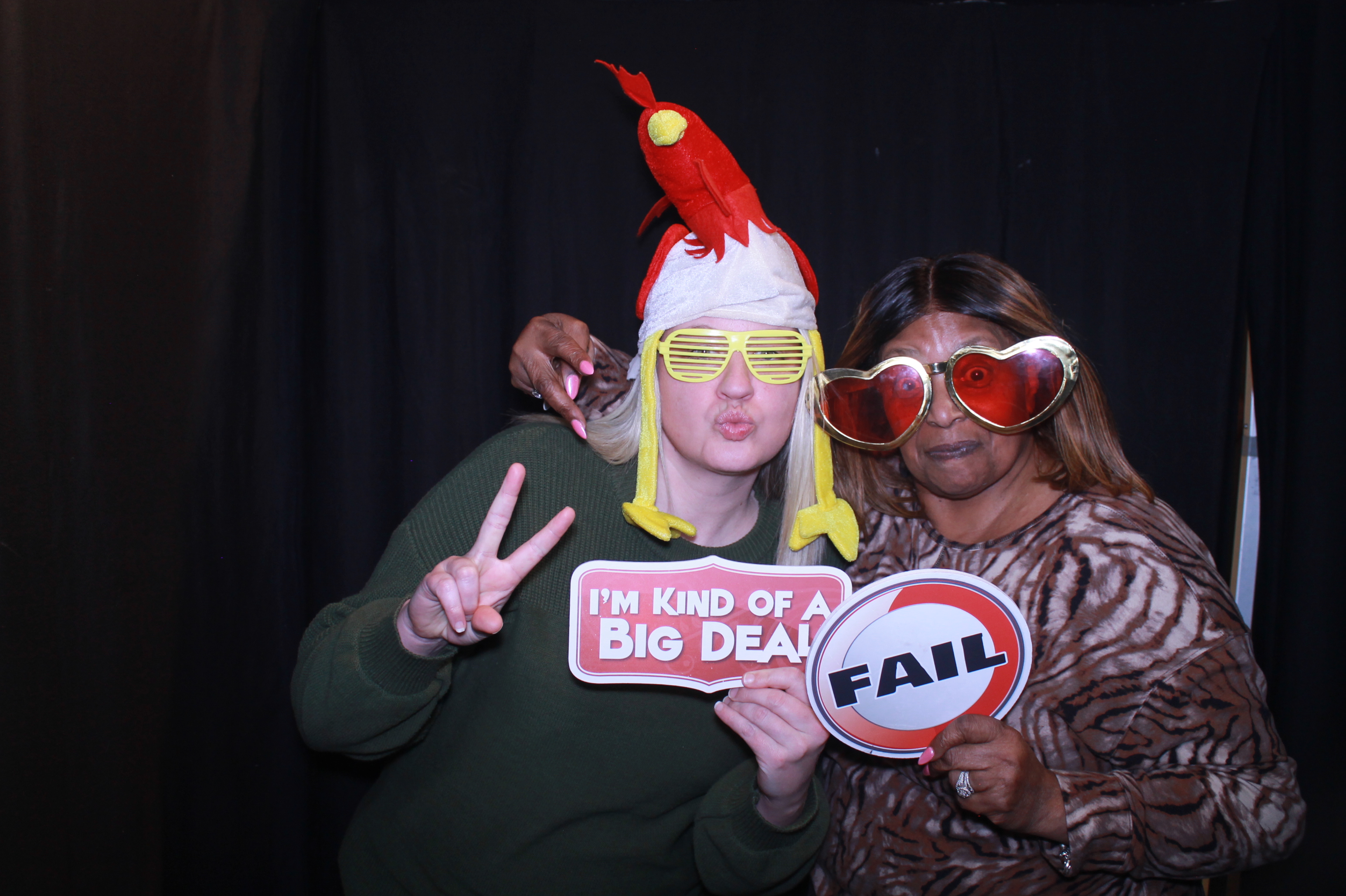 The Summit Employee Party | View more photos from the event at gallery.photoboothcincy.com/u/PhotoBoothCincy/The-Summit-Employee-Party