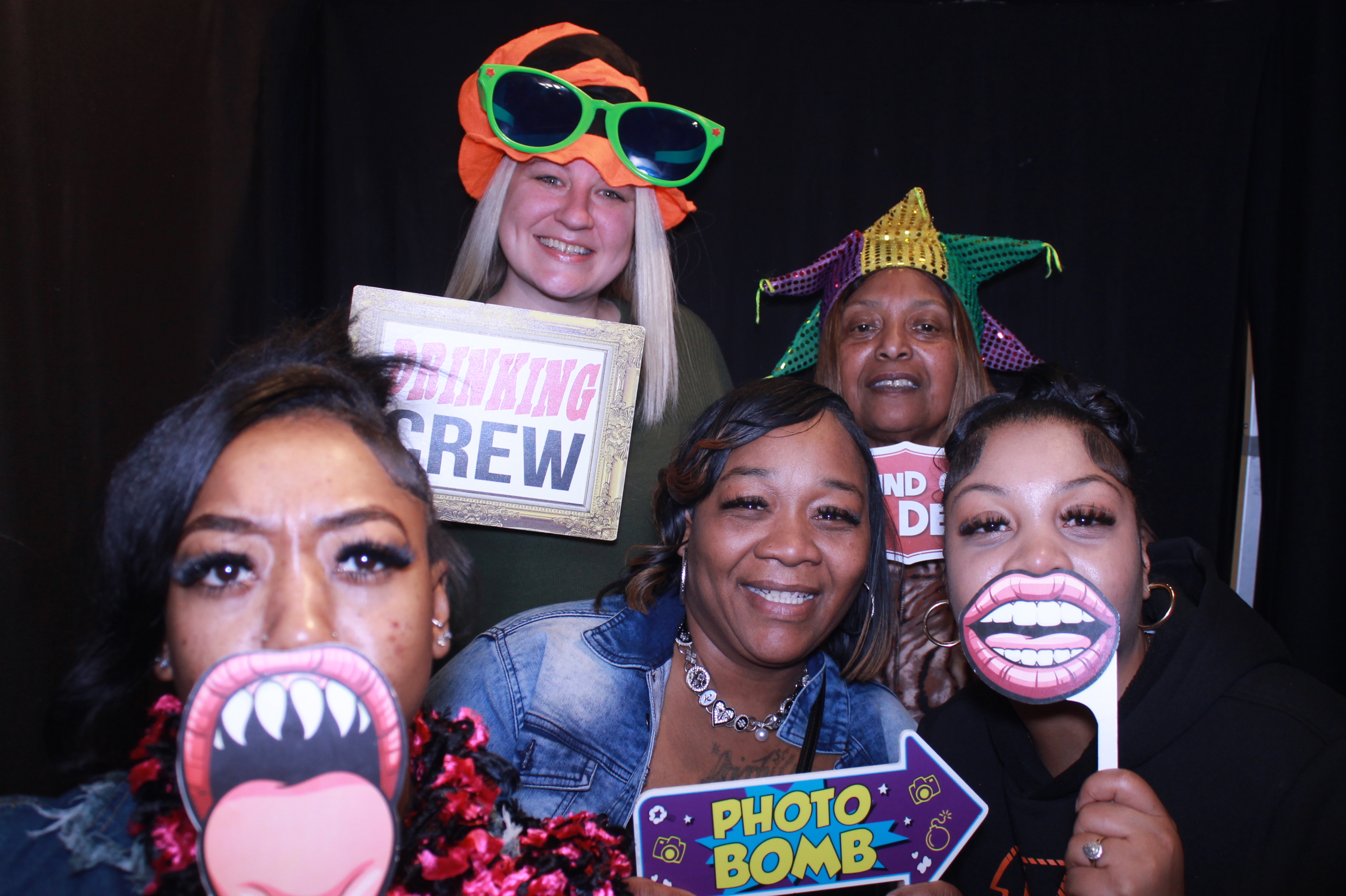 The Summit Employee Party | View more photos from the event at gallery.photoboothcincy.com/u/PhotoBoothCincy/The-Summit-Employee-Party