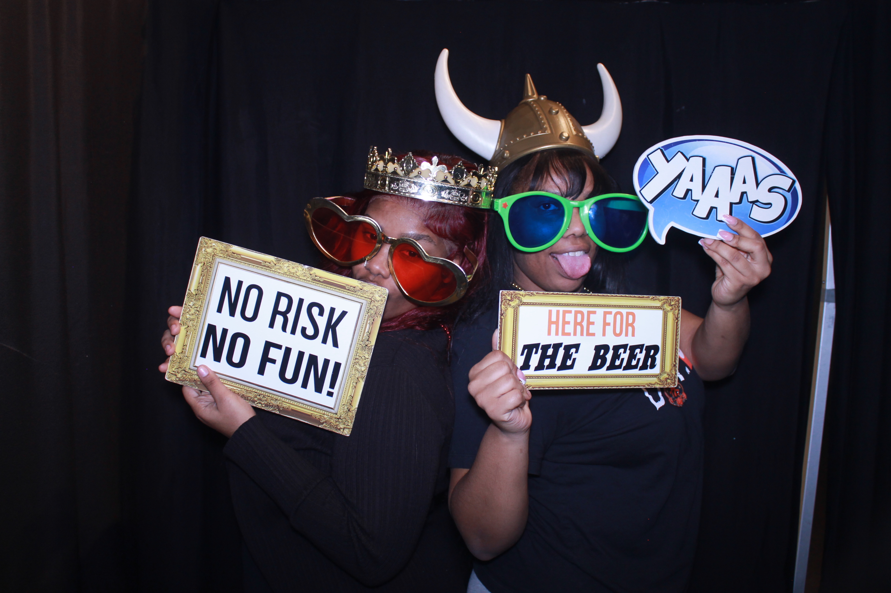 The Summit Employee Party | View more photos from the event at gallery.photoboothcincy.com/u/PhotoBoothCincy/The-Summit-Employee-Party