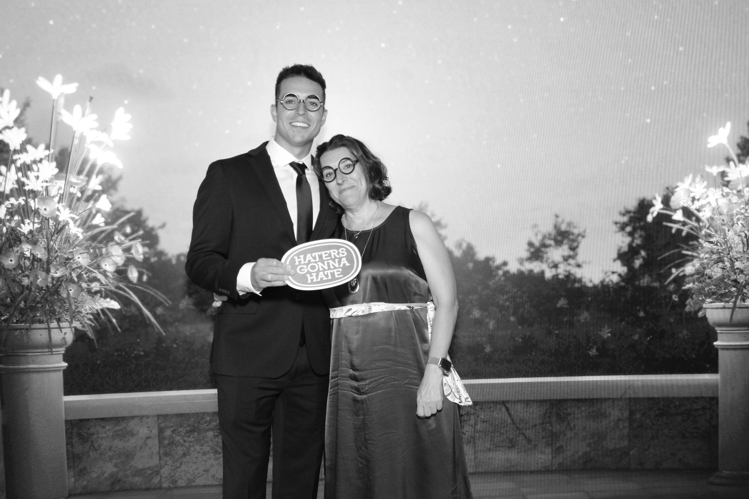 The Wards Reception | View more photos from the event at gallery.photoboothcincy.com/u/PhotoBoothCincy/The-Wards-Reception