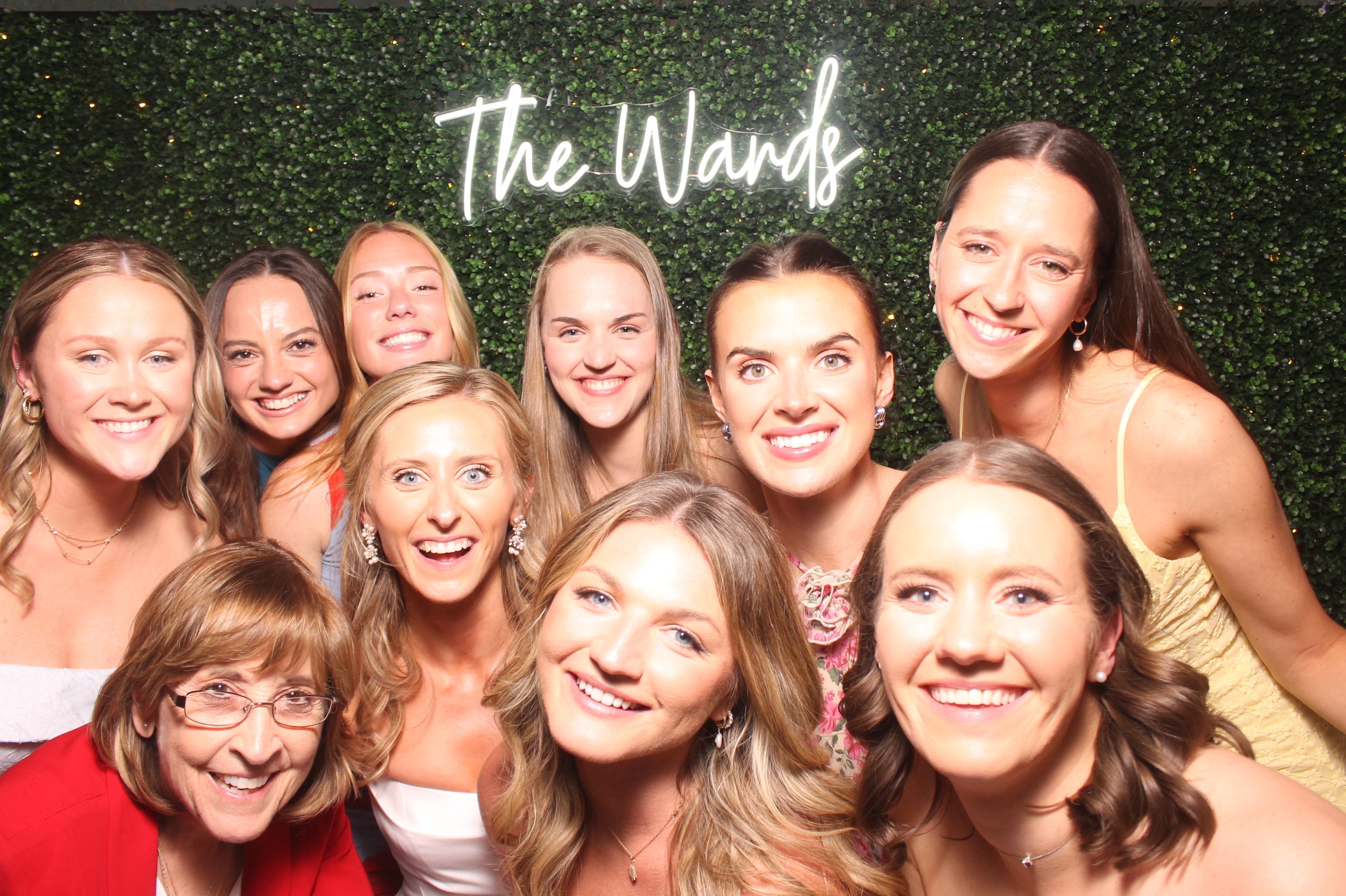 The Wards | View more photos from the event at gallery.photoboothcincy.com/u/PhotoBoothCincy/The-Wards