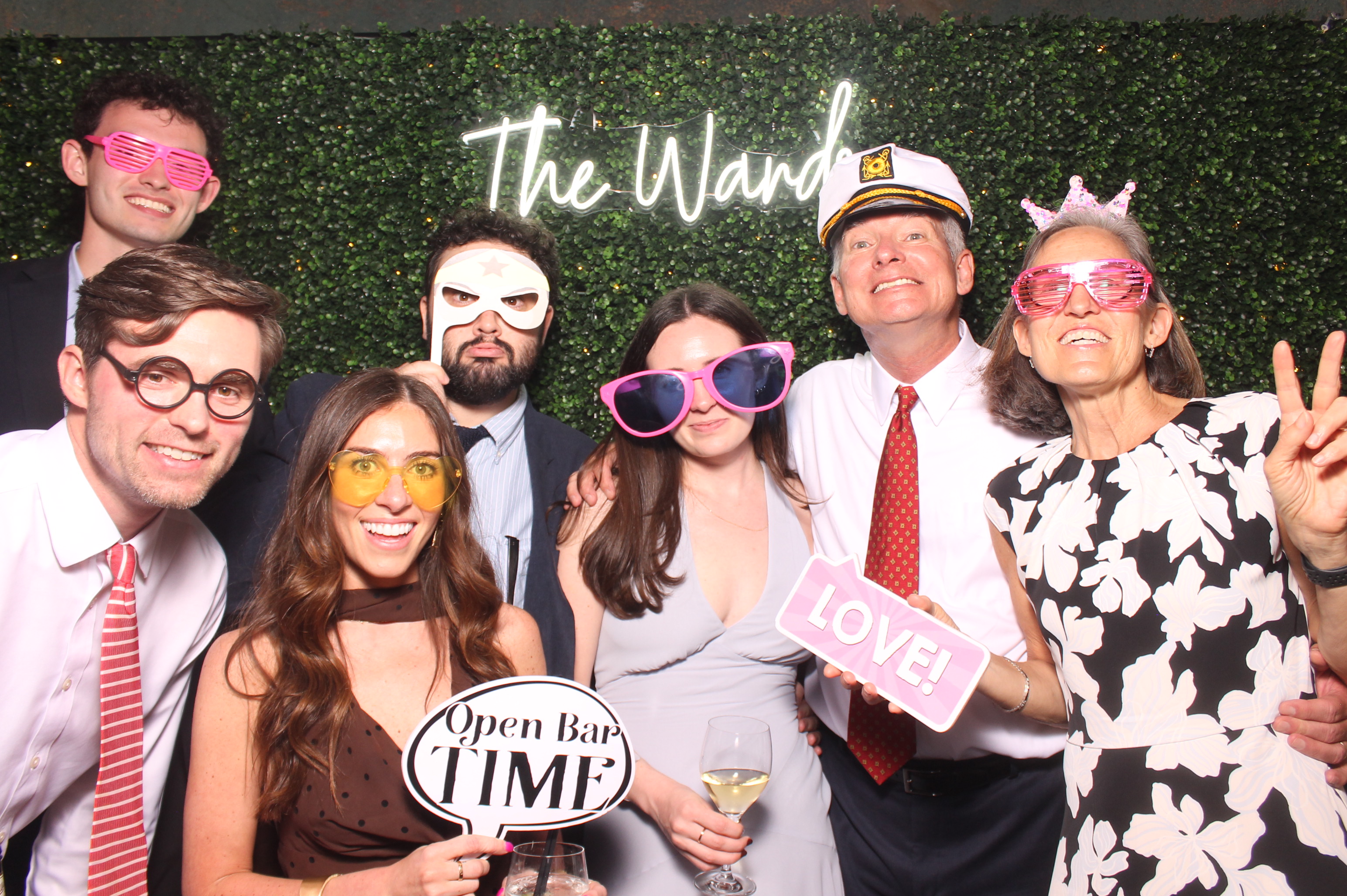 The Wards | View more photos from the event at gallery.photoboothcincy.com/u/PhotoBoothCincy/The-Wards