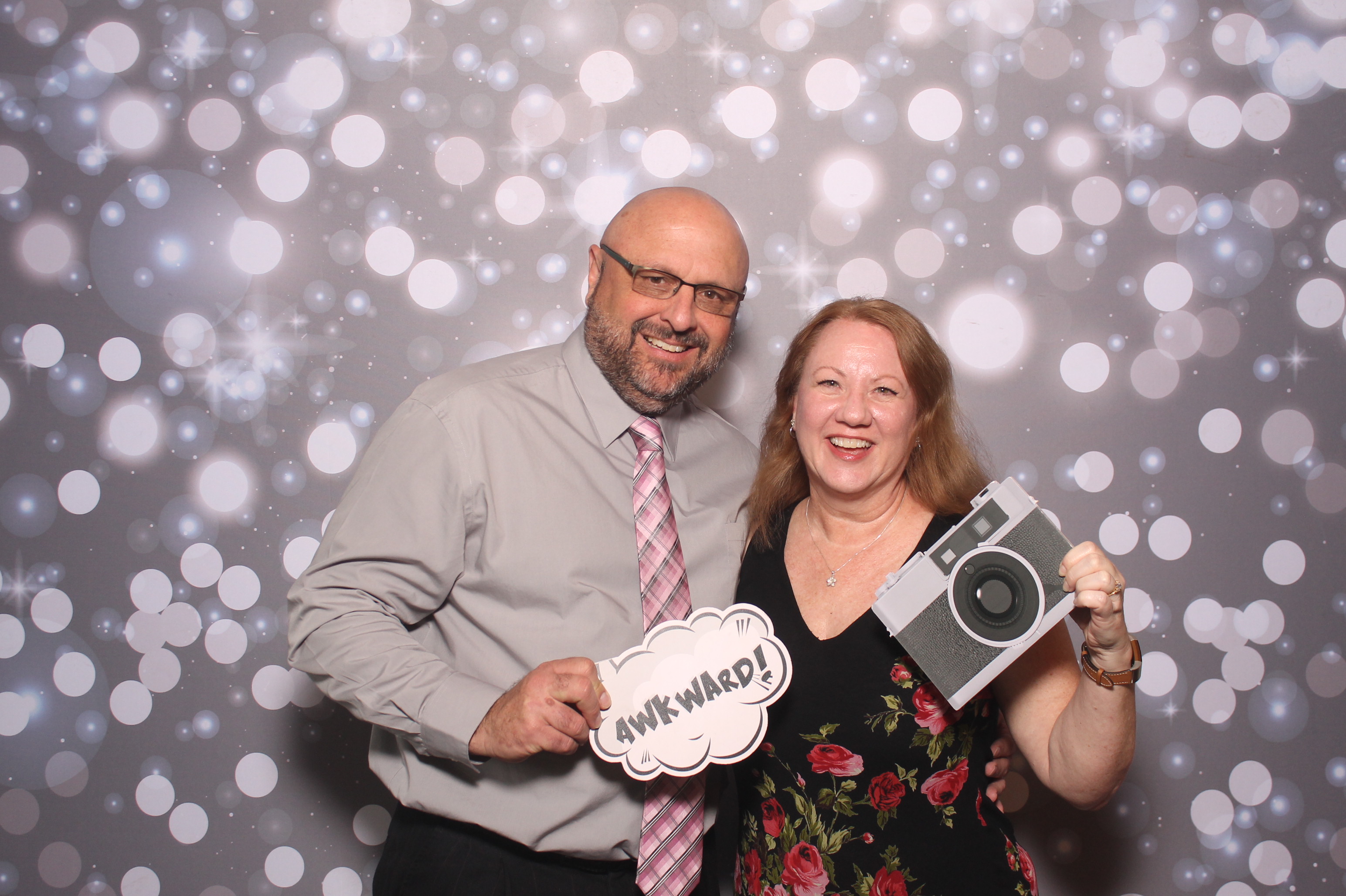 The Whitehead's | View more photos from the event at gallery.photoboothcincy.com/u/PhotoBoothCincy/The-Whiteheads