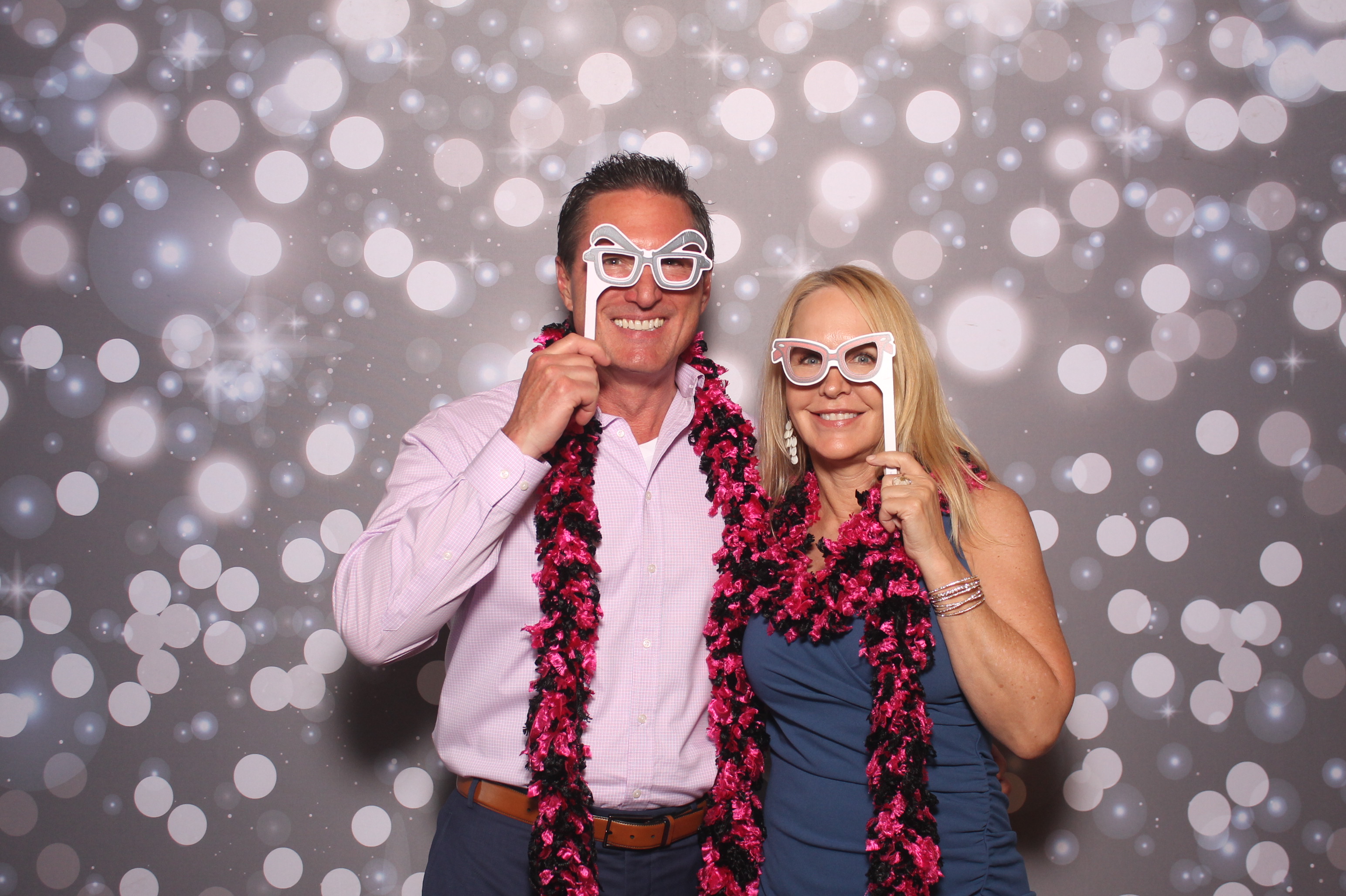 The Whitehead's | View more photos from the event at gallery.photoboothcincy.com/u/PhotoBoothCincy/The-Whiteheads