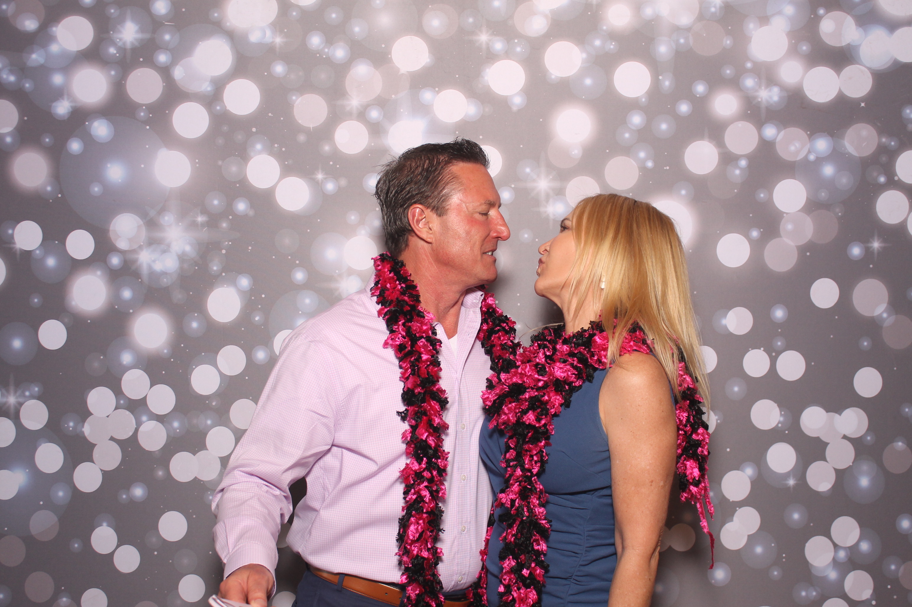The Whitehead's | View more photos from the event at gallery.photoboothcincy.com/u/PhotoBoothCincy/The-Whiteheads