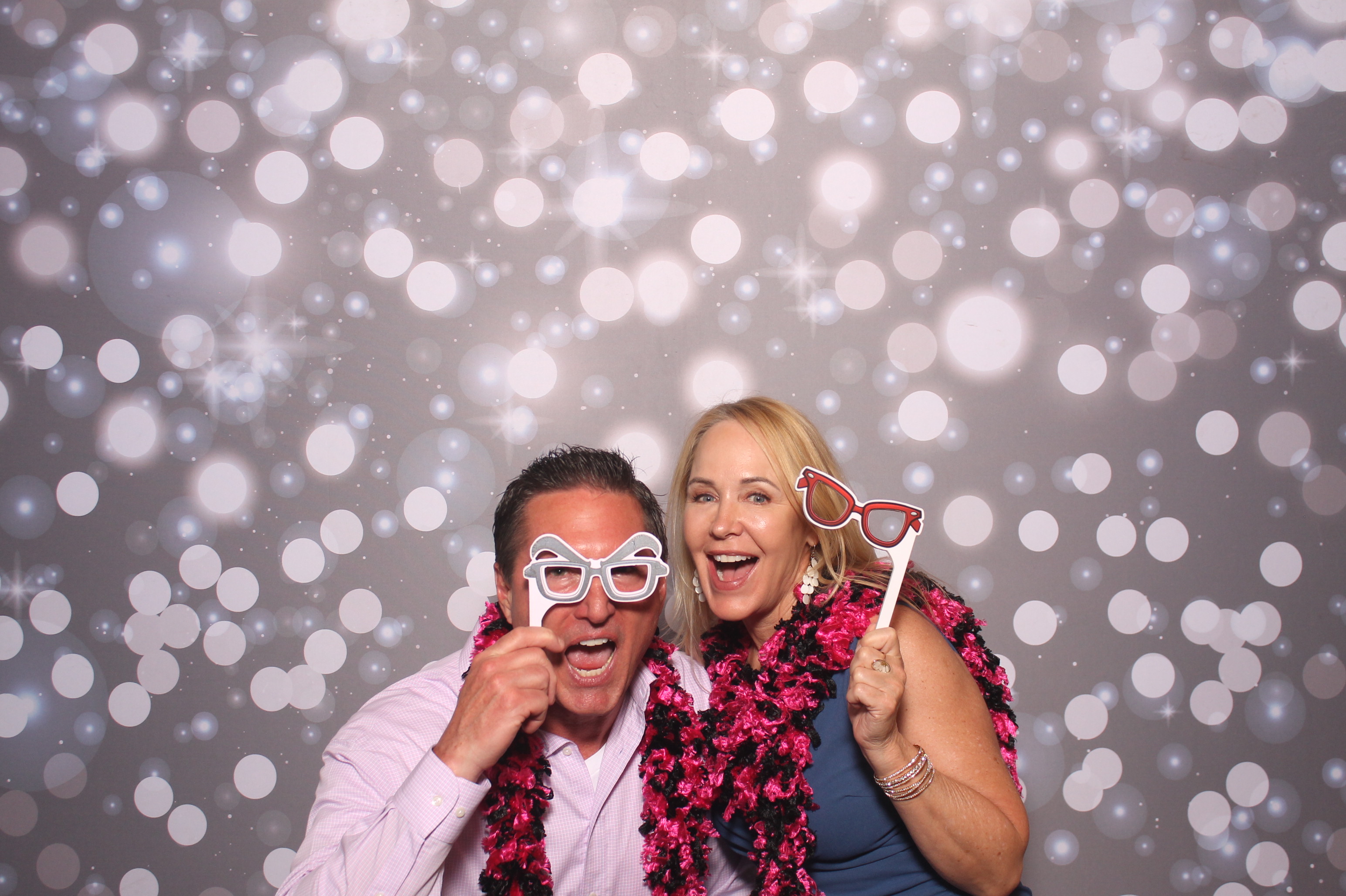The Whitehead's | View more photos from the event at gallery.photoboothcincy.com/u/PhotoBoothCincy/The-Whiteheads
