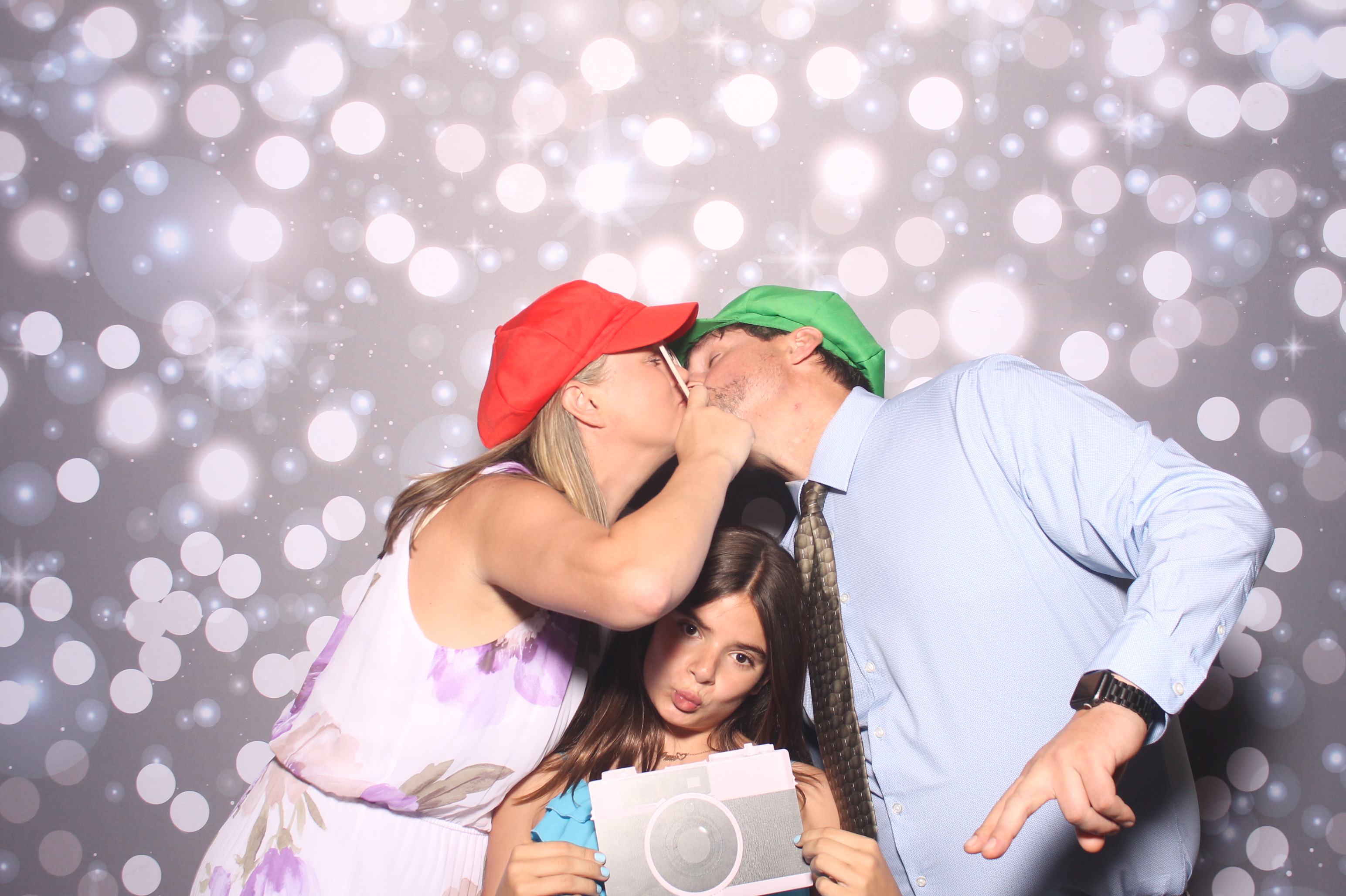 The Whitehead's | View more photos from the event at gallery.photoboothcincy.com/u/PhotoBoothCincy/The-Whiteheads