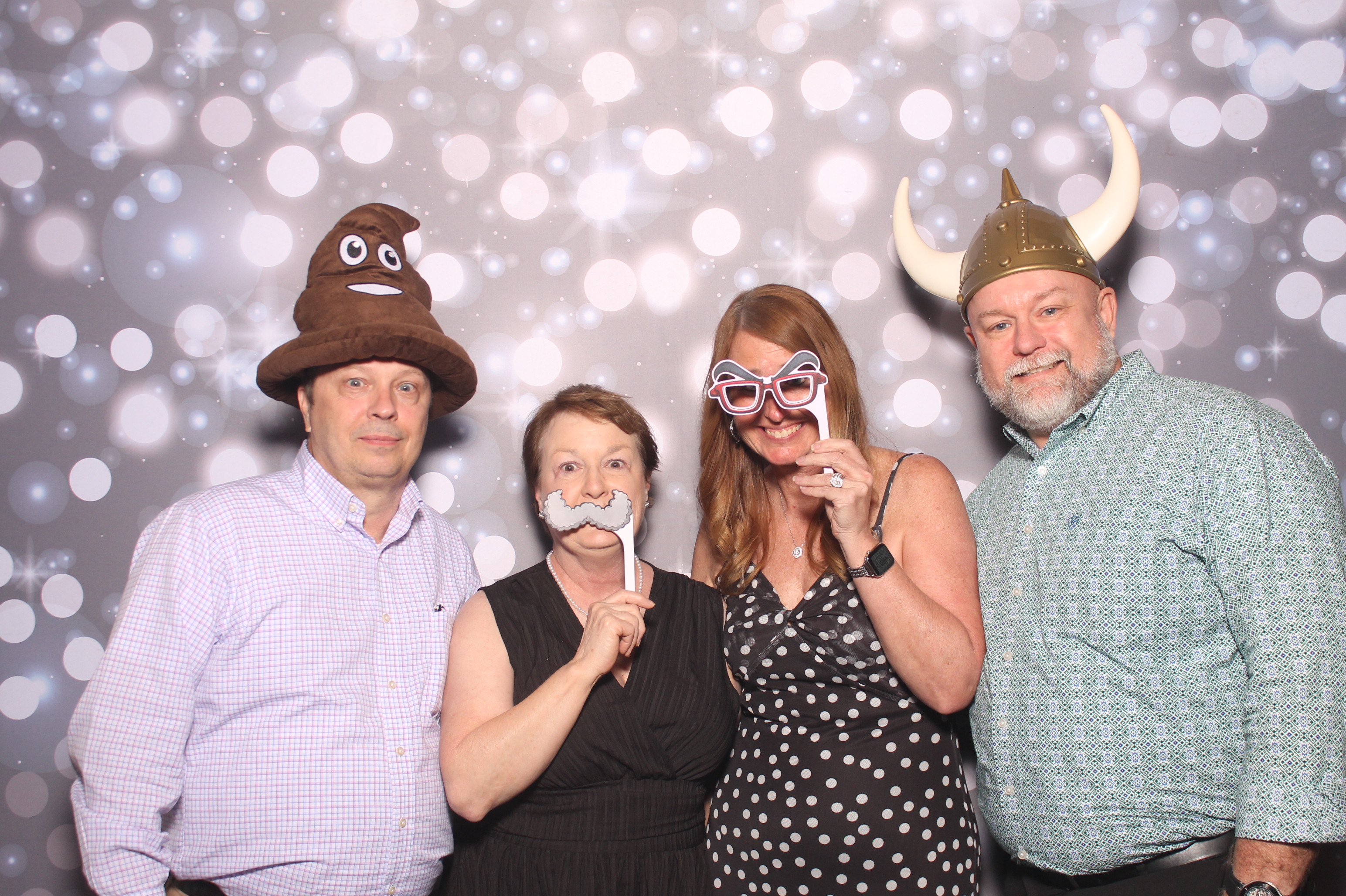 The Whitehead's | View more photos from the event at gallery.photoboothcincy.com/u/PhotoBoothCincy/The-Whiteheads
