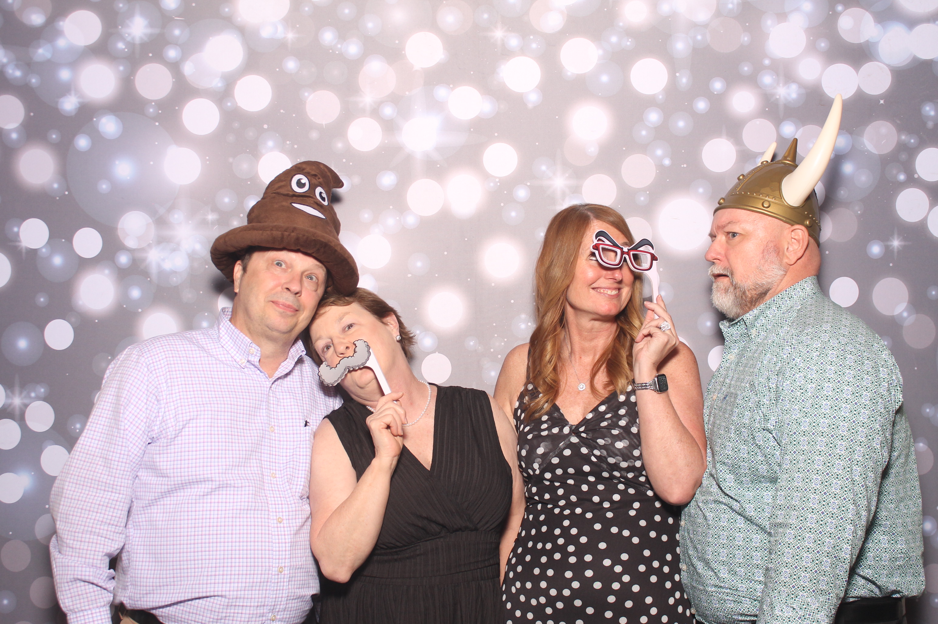 The Whitehead's | View more photos from the event at gallery.photoboothcincy.com/u/PhotoBoothCincy/The-Whiteheads