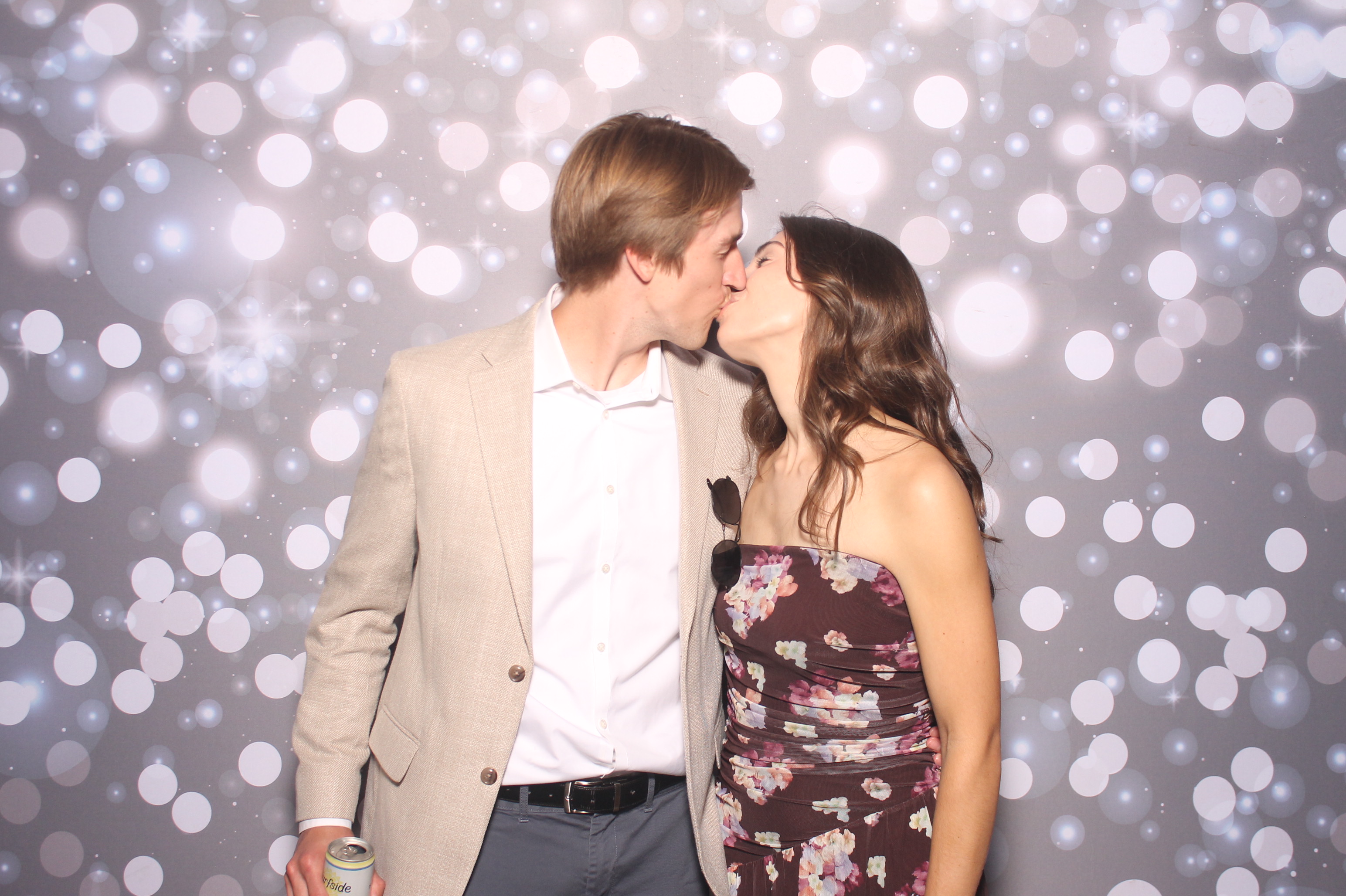The Whitehead's | View more photos from the event at gallery.photoboothcincy.com/u/PhotoBoothCincy/The-Whiteheads