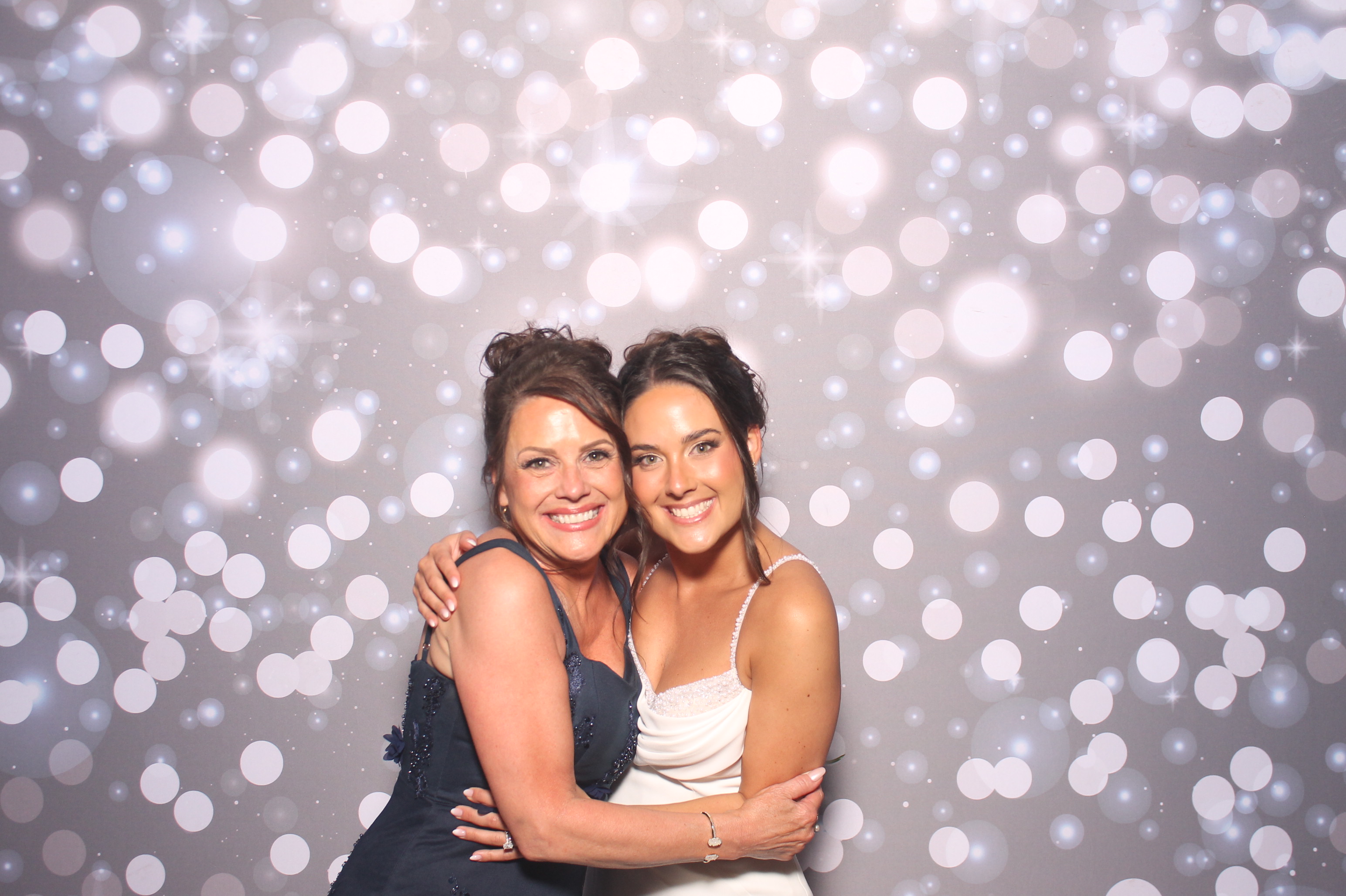 The Whitehead's | View more photos from the event at gallery.photoboothcincy.com/u/PhotoBoothCincy/The-Whiteheads