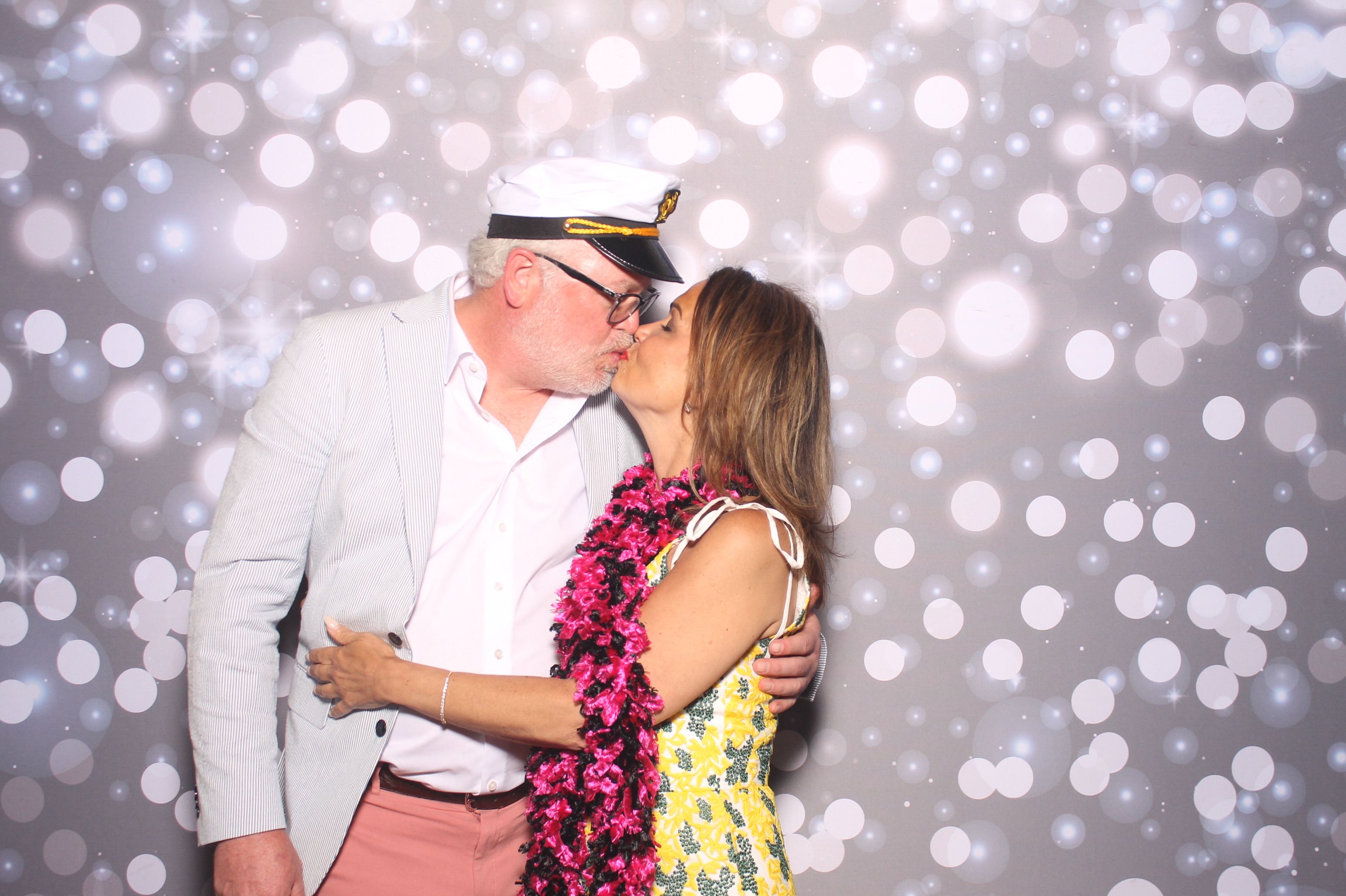 The Whitehead's | View more photos from the event at gallery.photoboothcincy.com/u/PhotoBoothCincy/The-Whiteheads