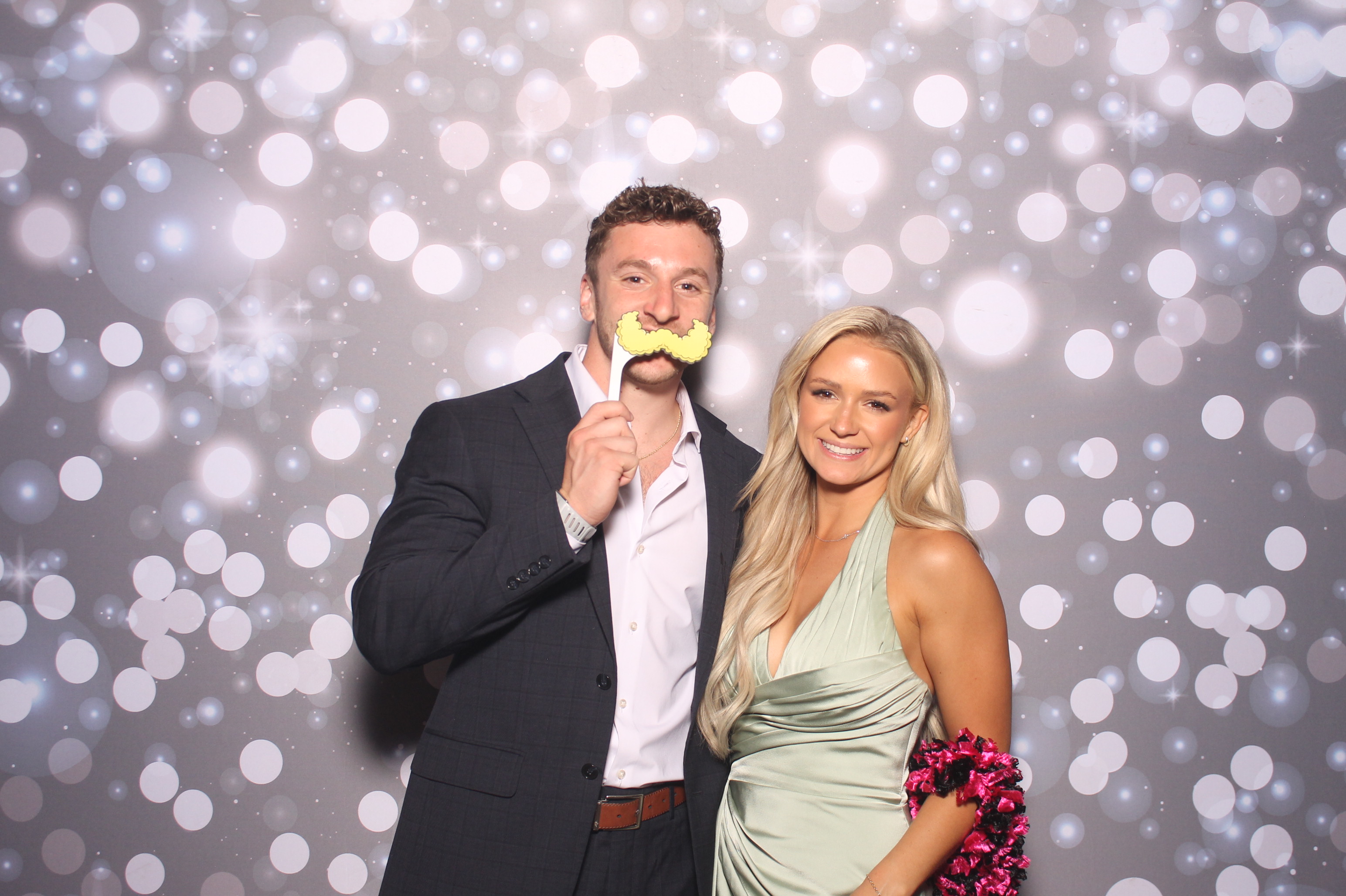 The Whitehead's | View more photos from the event at gallery.photoboothcincy.com/u/PhotoBoothCincy/The-Whiteheads