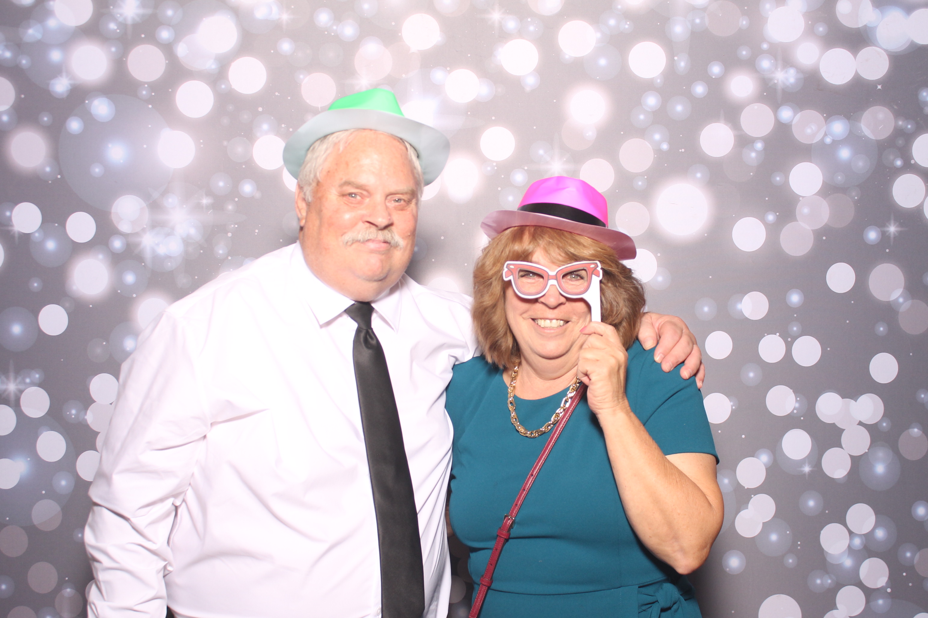 The Whitehead's | View more photos from the event at gallery.photoboothcincy.com/u/PhotoBoothCincy/The-Whiteheads