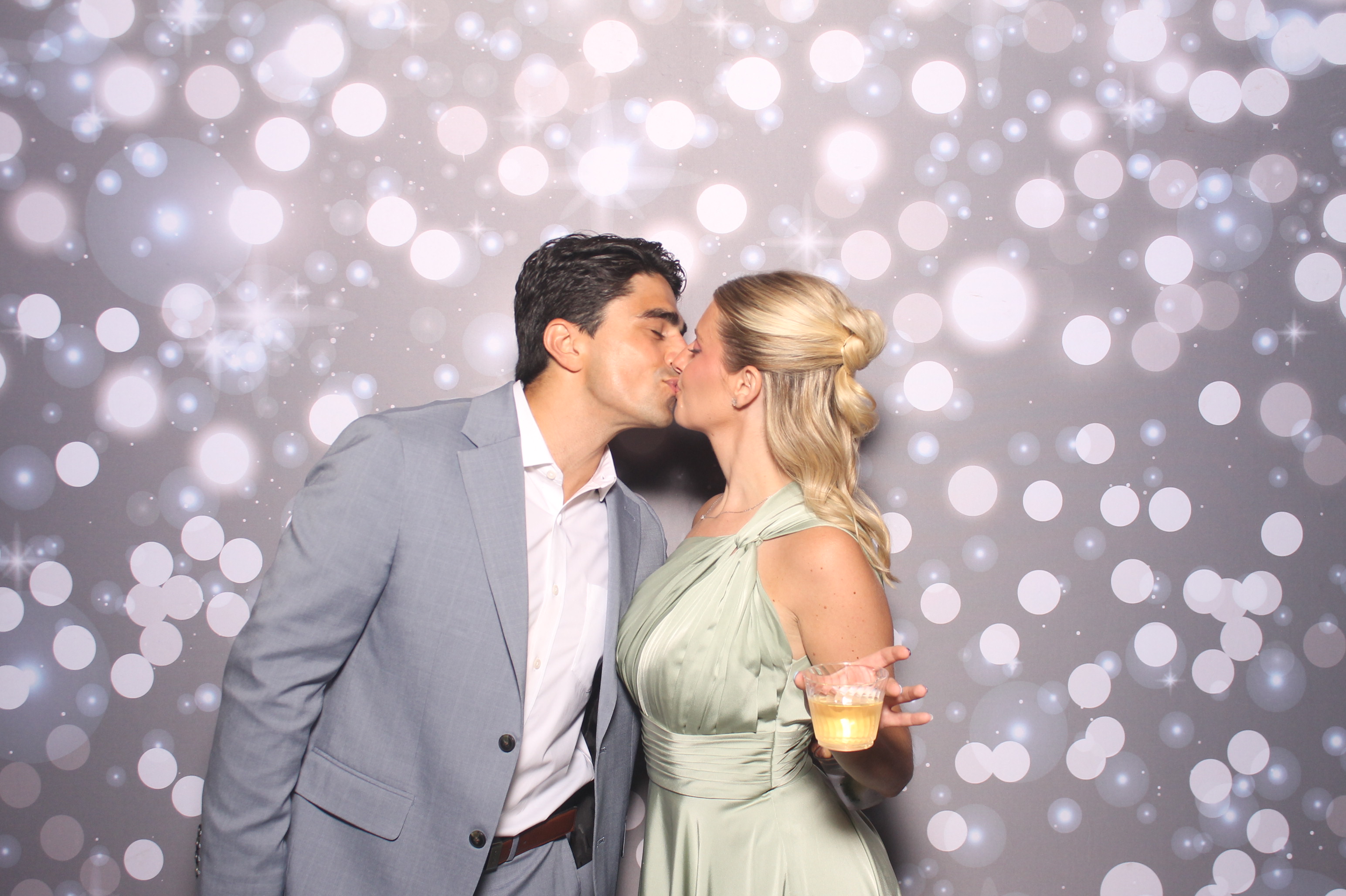 The Whitehead's | View more photos from the event at gallery.photoboothcincy.com/u/PhotoBoothCincy/The-Whiteheads