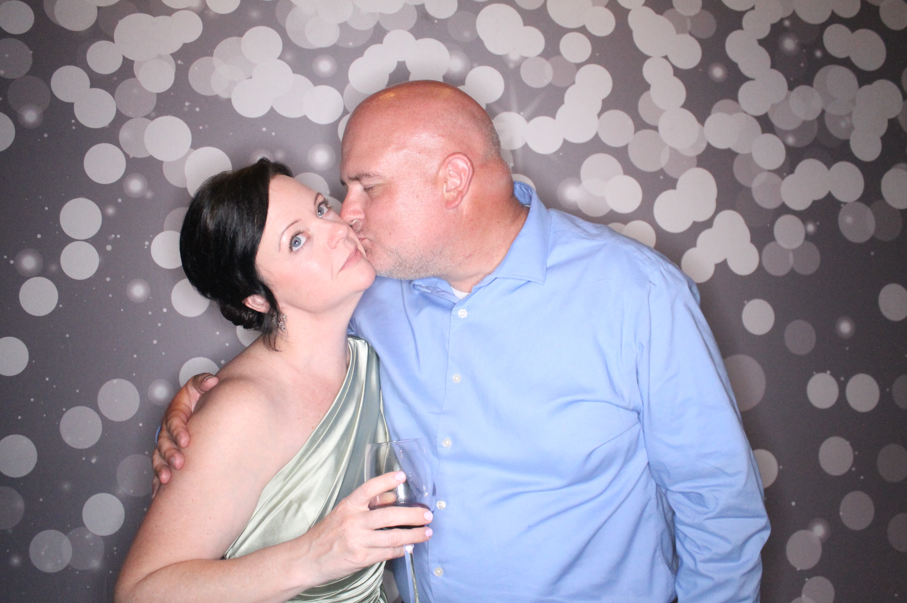 Tommy & Colleen | View more photos from the event at gallery.photoboothcincy.com/u/PhotoBoothCincy/Tommy-Colleen