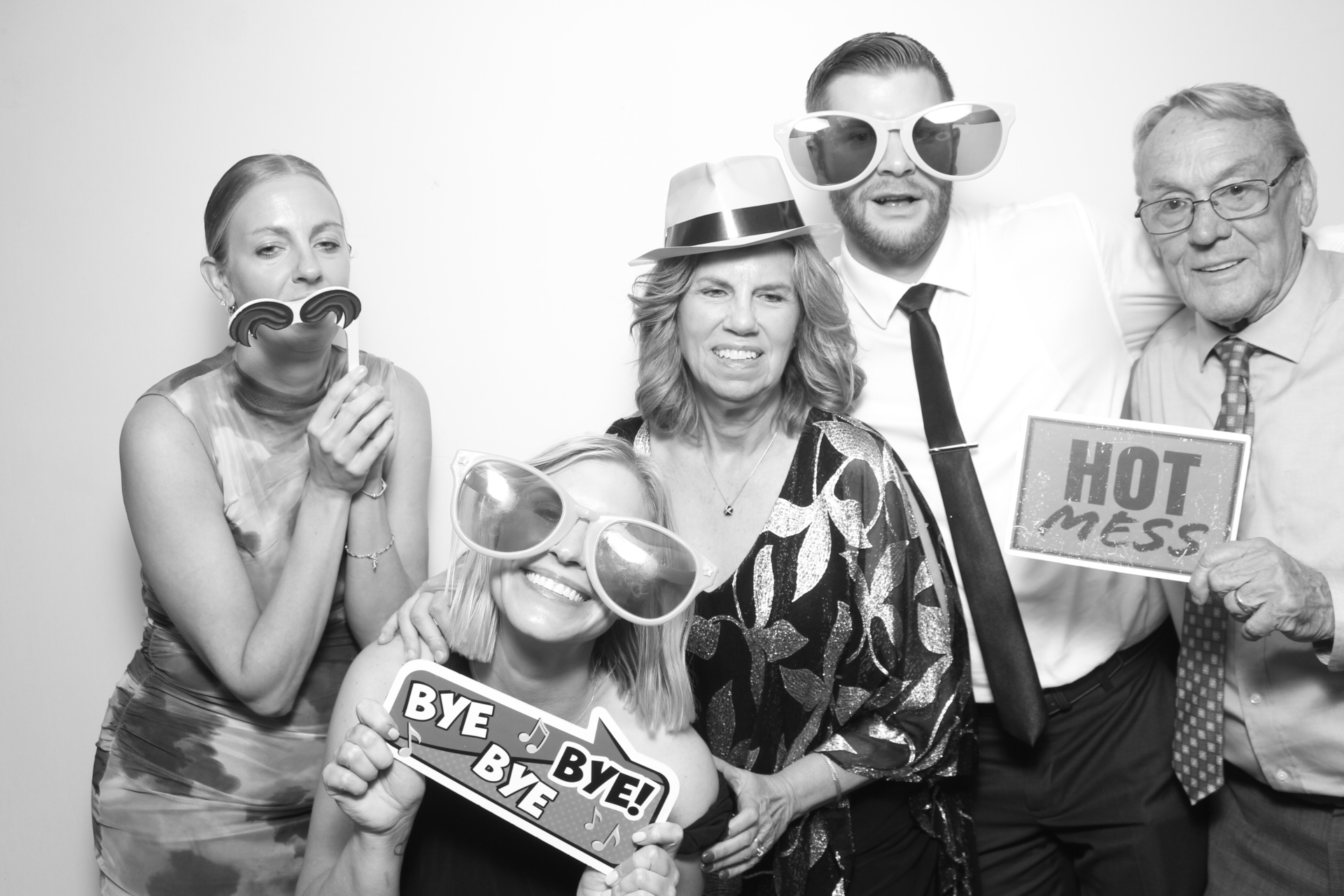 Trautman Reception | View more photos from the event at gallery.photoboothcincy.com/u/PhotoBoothCincy/Trautman-Reception