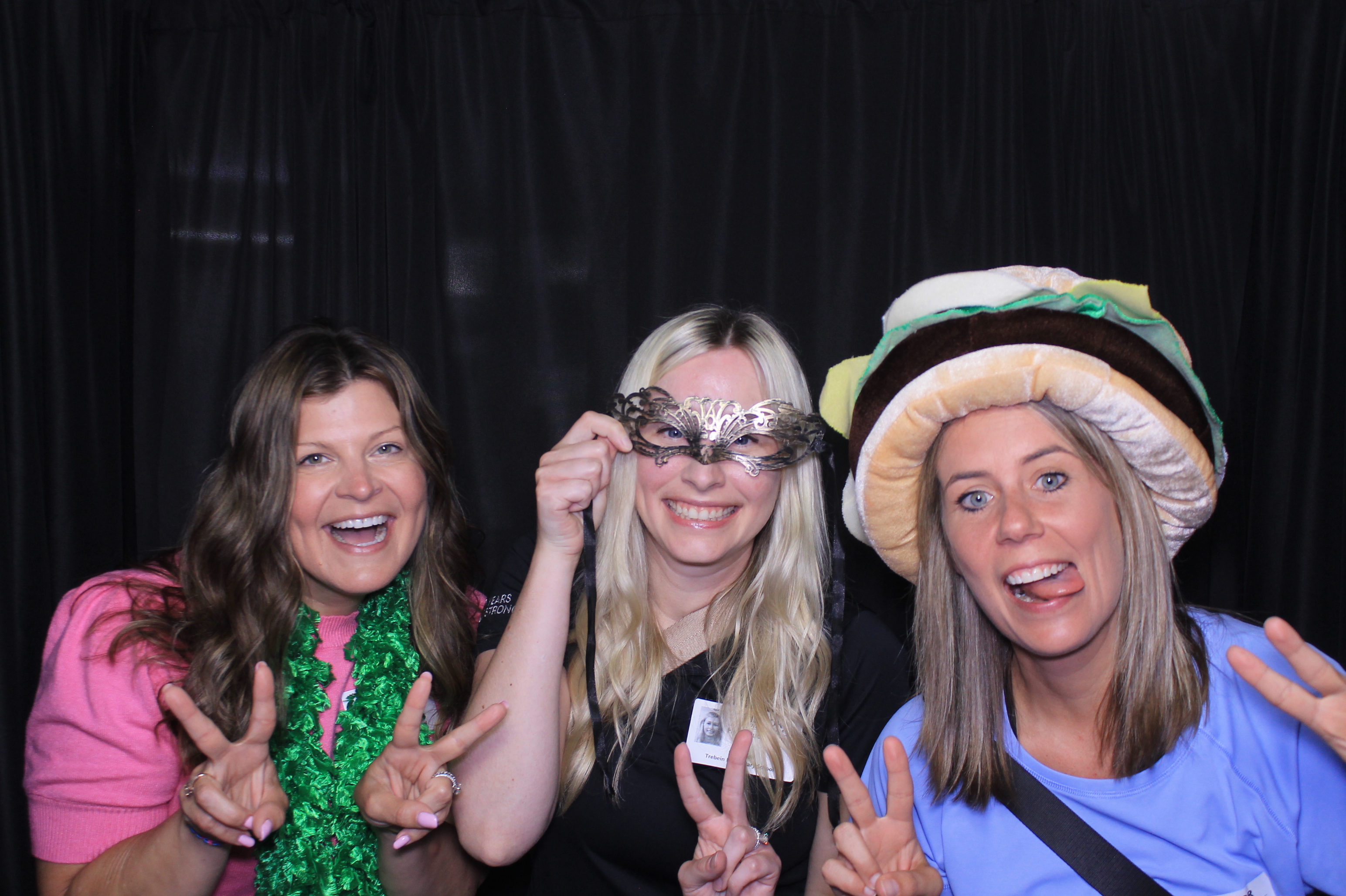 Trebein 5th Grade Sendoff!! | View more photos from the event at gallery.photoboothcincy.com/u/PhotoBoothCincy/Trebein-5th-Grade-Sendoff