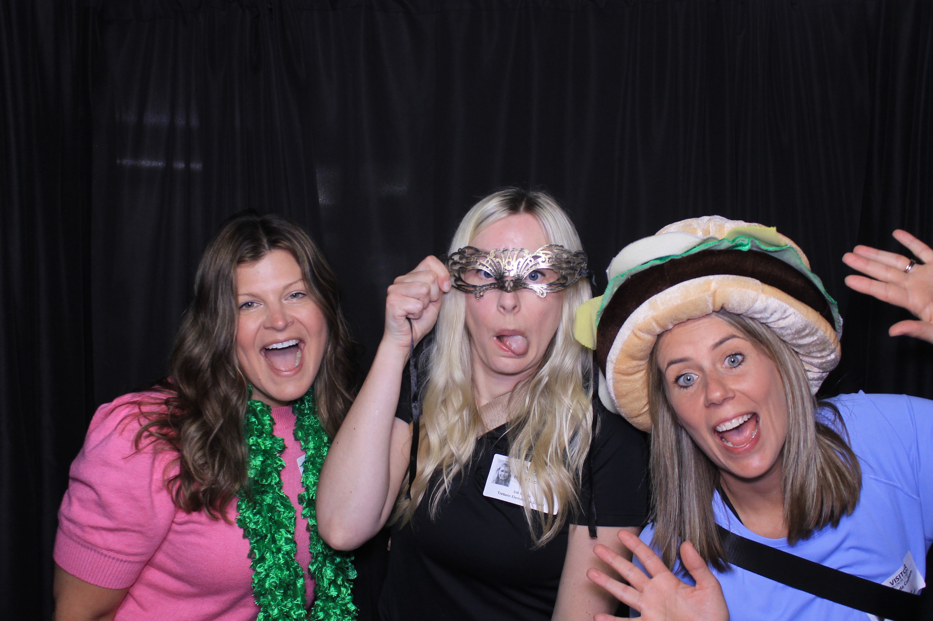 Trebein 5th Grade Sendoff!! | View more photos from the event at gallery.photoboothcincy.com/u/PhotoBoothCincy/Trebein-5th-Grade-Sendoff