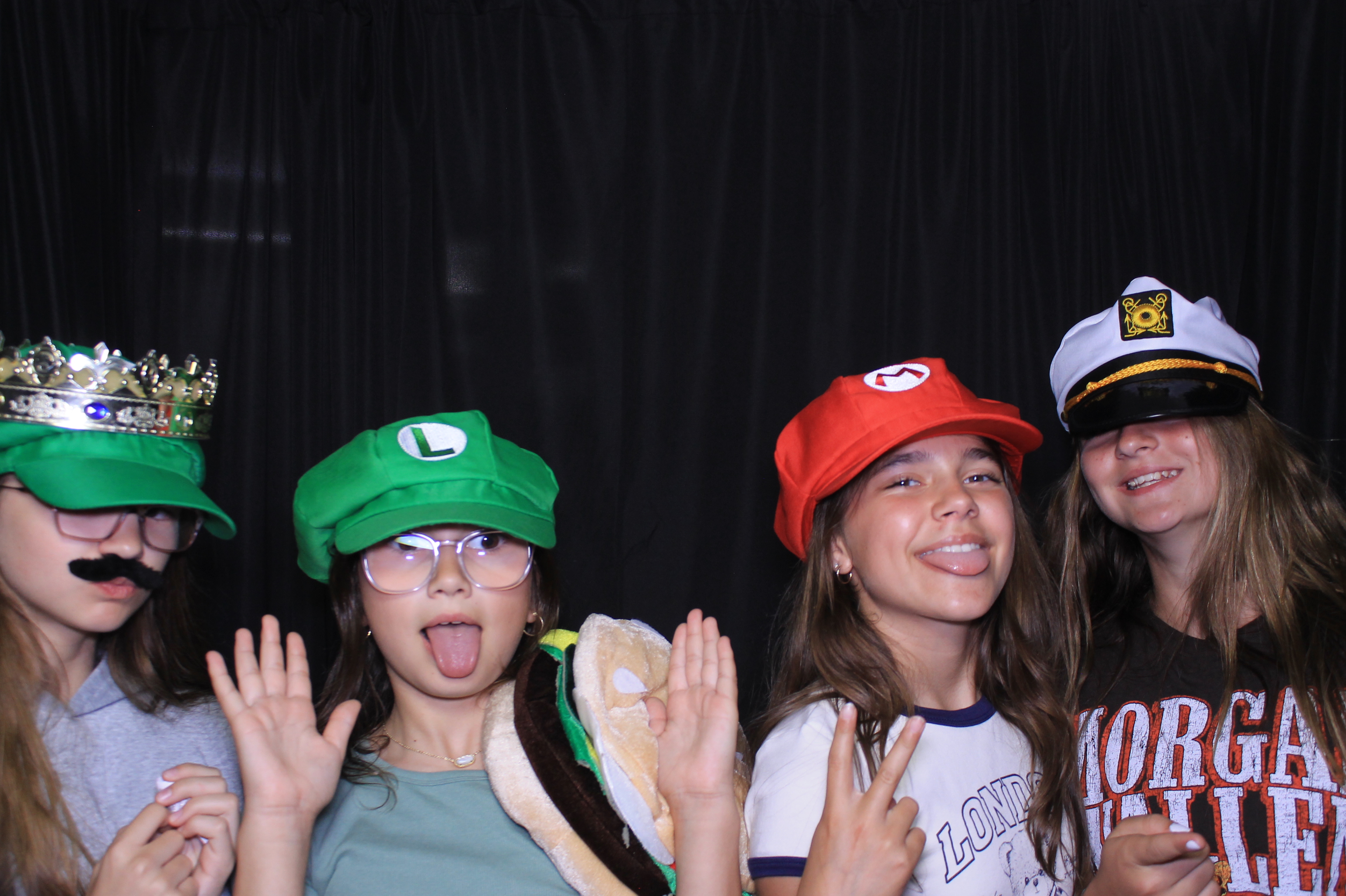 Trebein 5th Grade Sendoff!! | View more photos from the event at gallery.photoboothcincy.com/u/PhotoBoothCincy/Trebein-5th-Grade-Sendoff