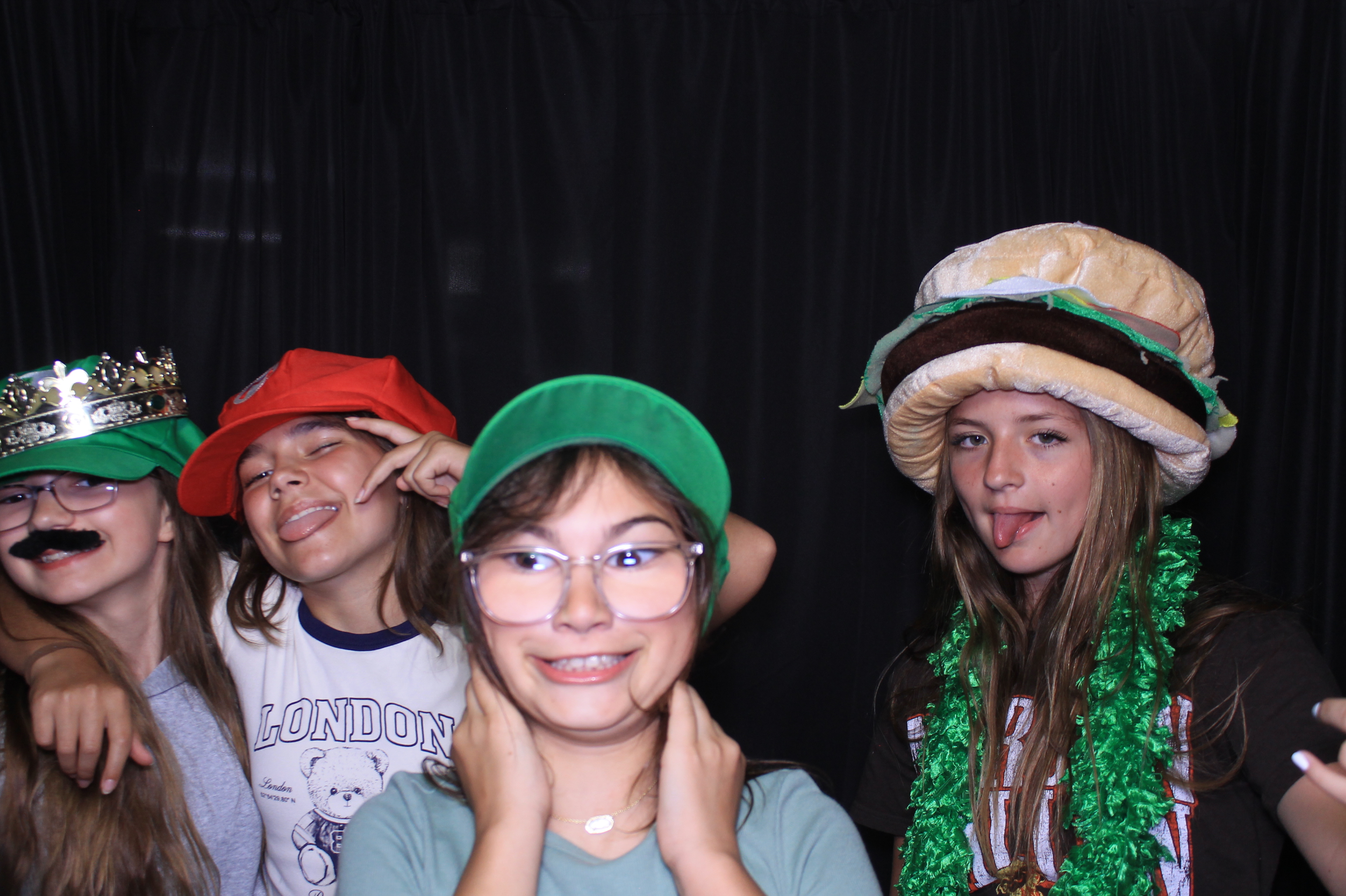 Trebein 5th Grade Sendoff!! | View more photos from the event at gallery.photoboothcincy.com/u/PhotoBoothCincy/Trebein-5th-Grade-Sendoff