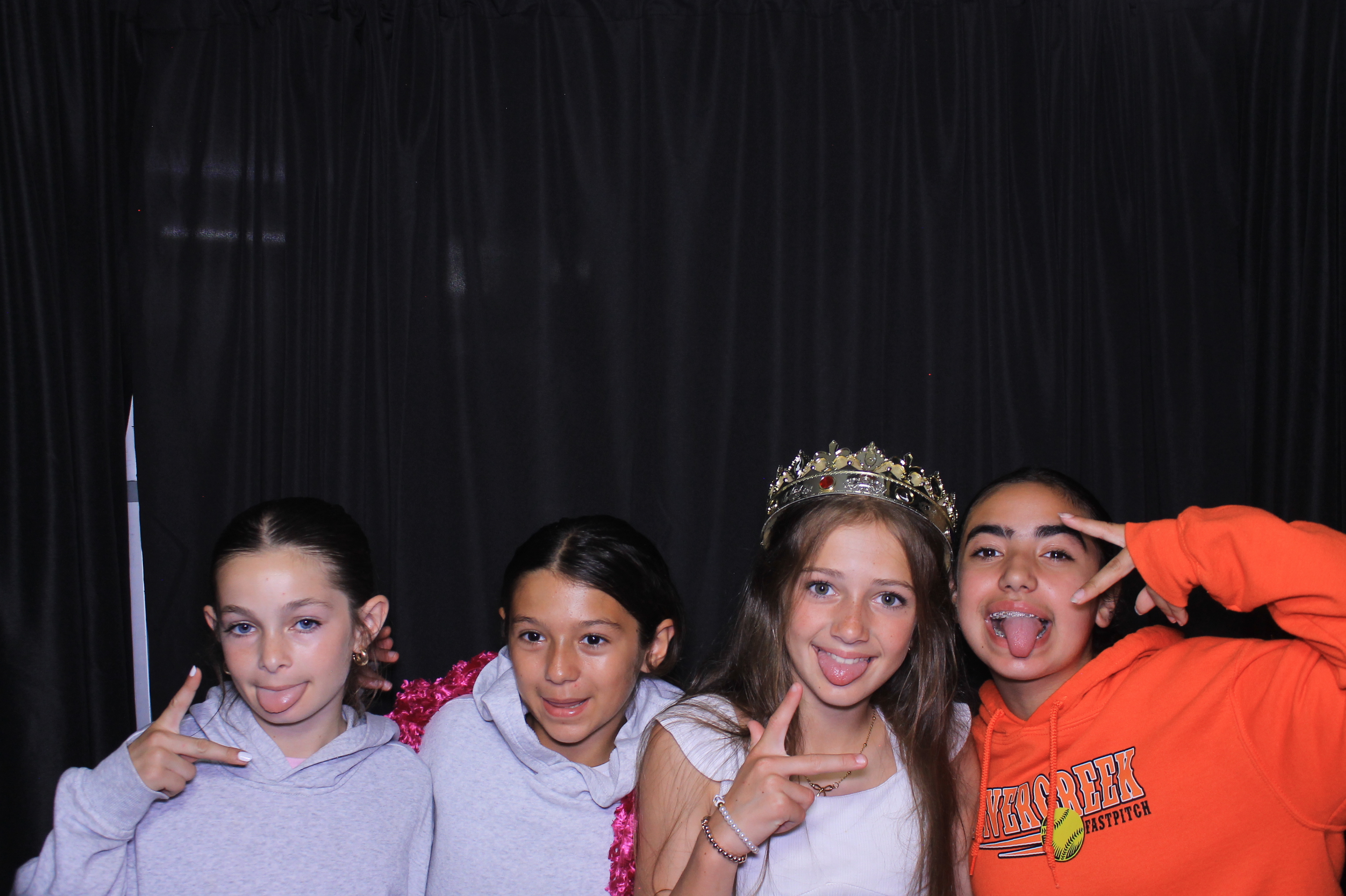 Trebein 5th Grade Sendoff!! | View more photos from the event at gallery.photoboothcincy.com/u/PhotoBoothCincy/Trebein-5th-Grade-Sendoff