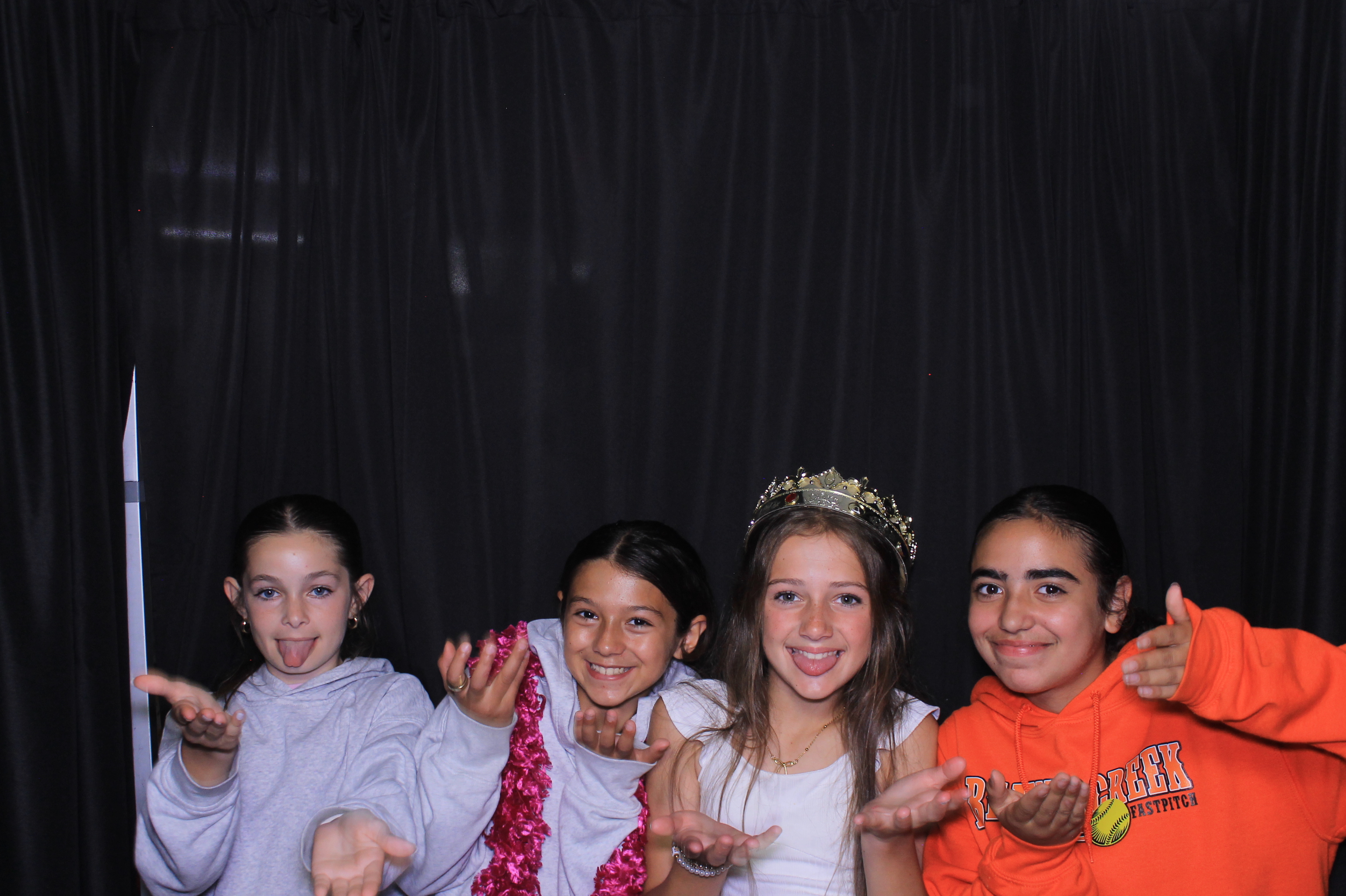 Trebein 5th Grade Sendoff!! | View more photos from the event at gallery.photoboothcincy.com/u/PhotoBoothCincy/Trebein-5th-Grade-Sendoff