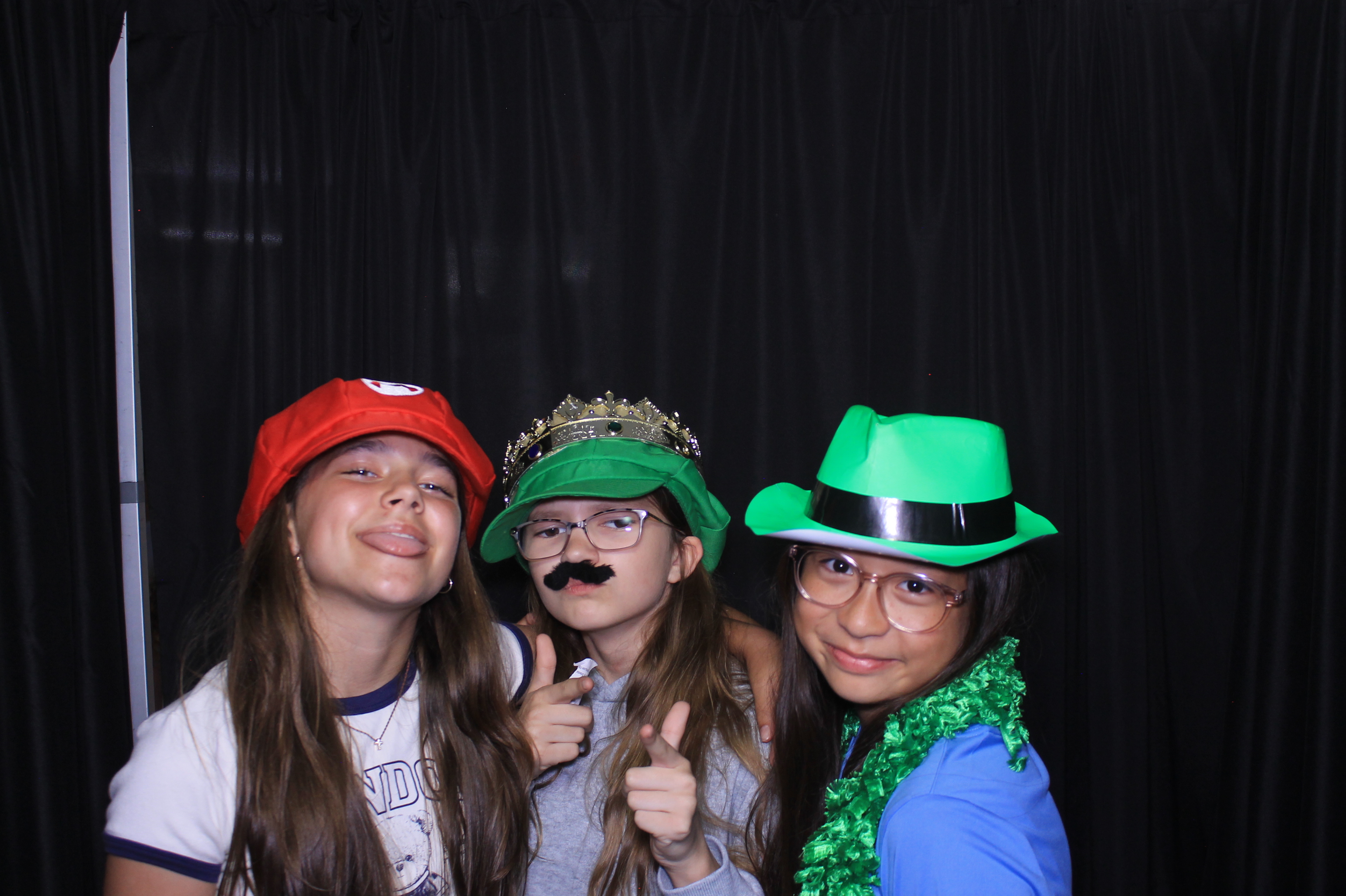 Trebein 5th Grade Sendoff!! | View more photos from the event at gallery.photoboothcincy.com/u/PhotoBoothCincy/Trebein-5th-Grade-Sendoff