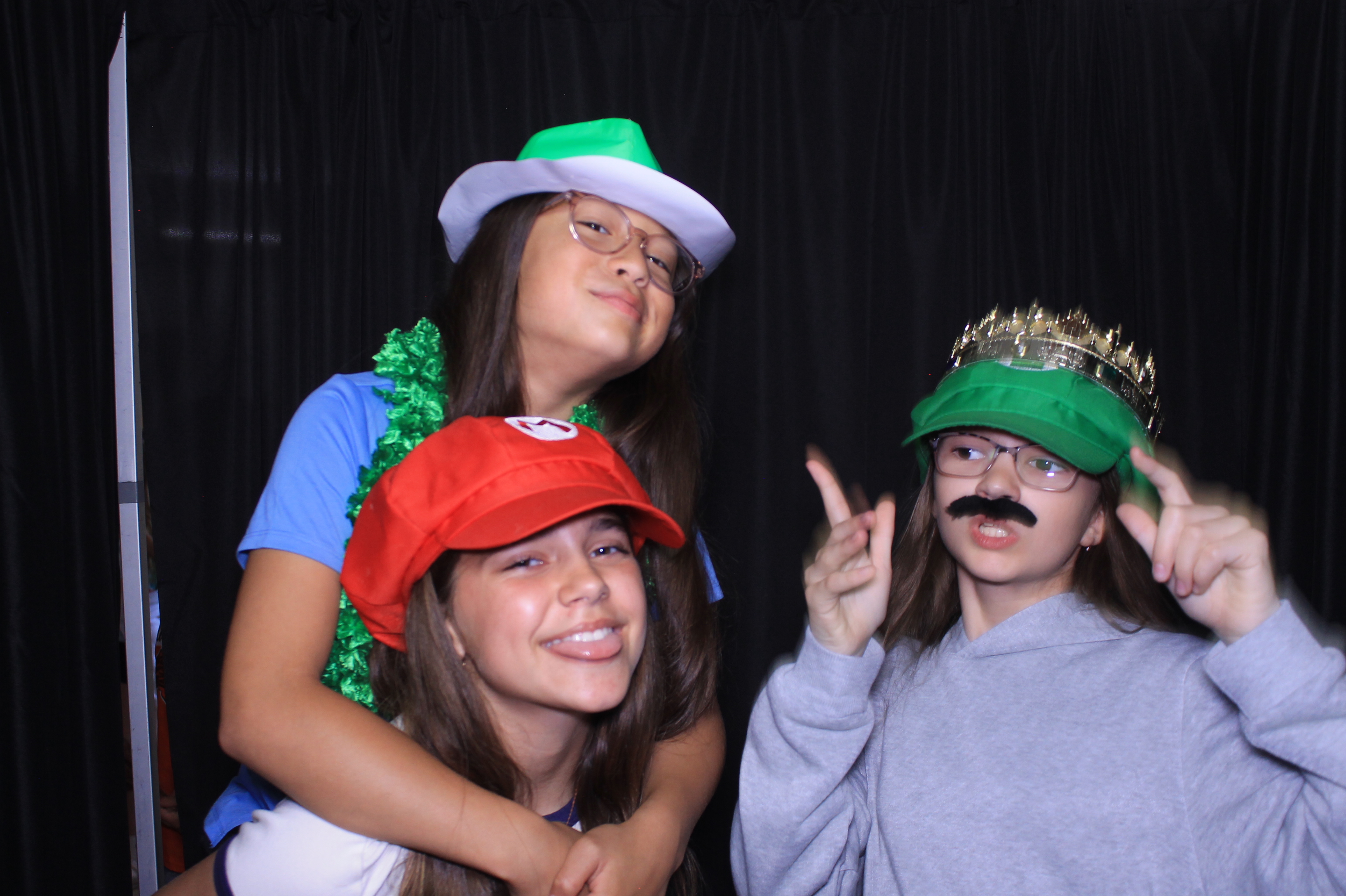 Trebein 5th Grade Sendoff!! | View more photos from the event at gallery.photoboothcincy.com/u/PhotoBoothCincy/Trebein-5th-Grade-Sendoff