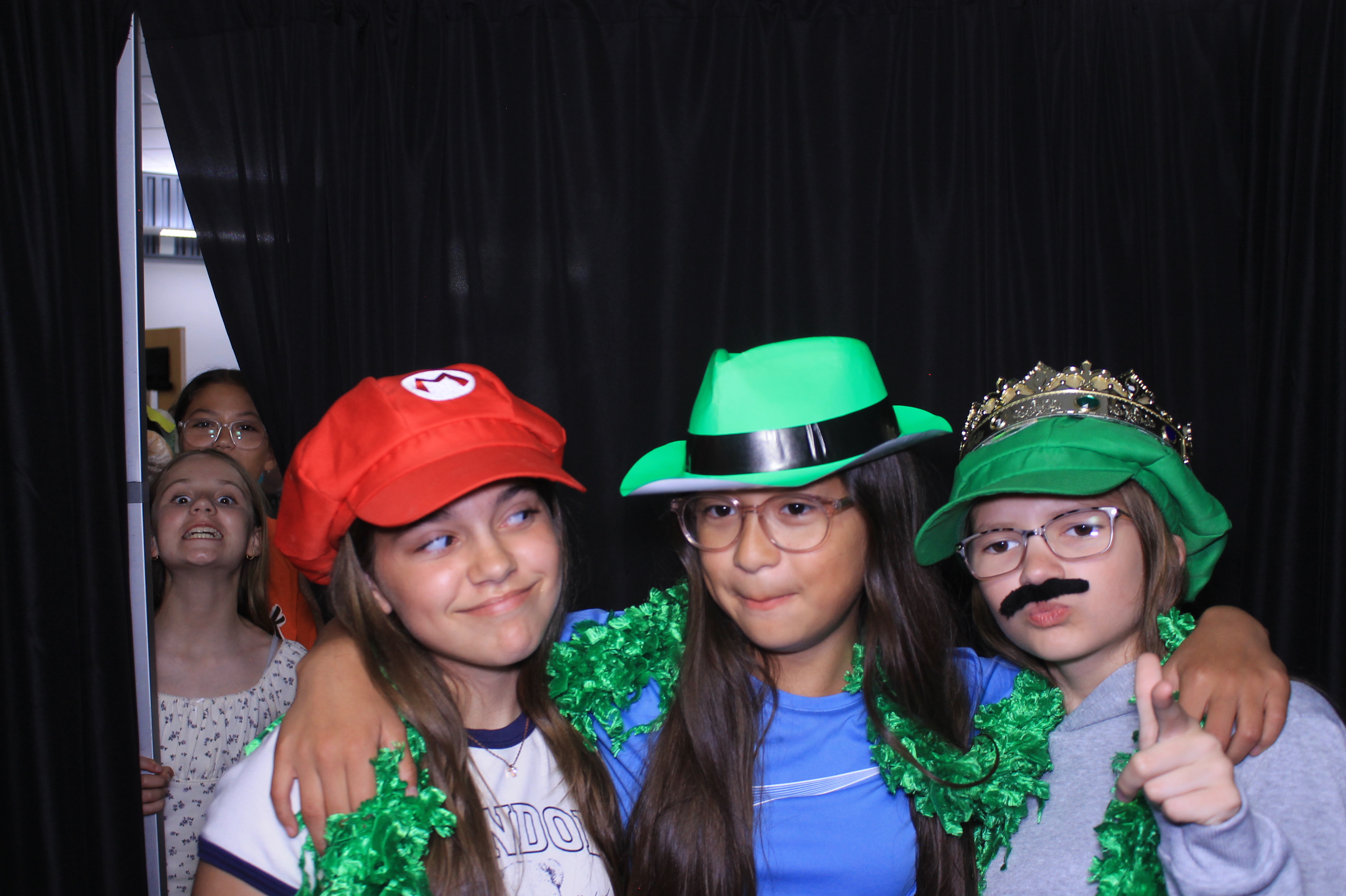Trebein 5th Grade Sendoff!! | View more photos from the event at gallery.photoboothcincy.com/u/PhotoBoothCincy/Trebein-5th-Grade-Sendoff
