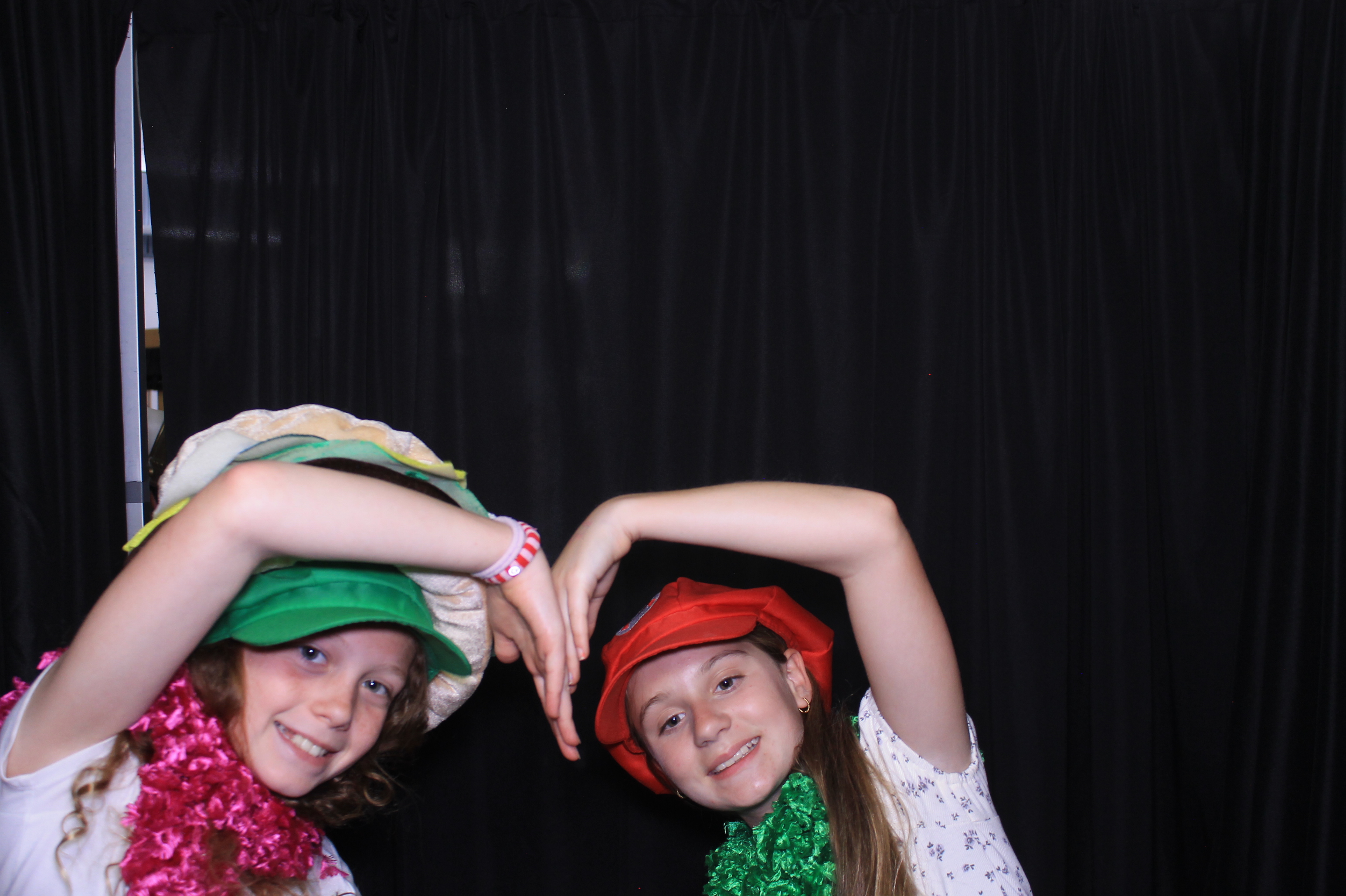 Trebein 5th Grade Sendoff!! | View more photos from the event at gallery.photoboothcincy.com/u/PhotoBoothCincy/Trebein-5th-Grade-Sendoff