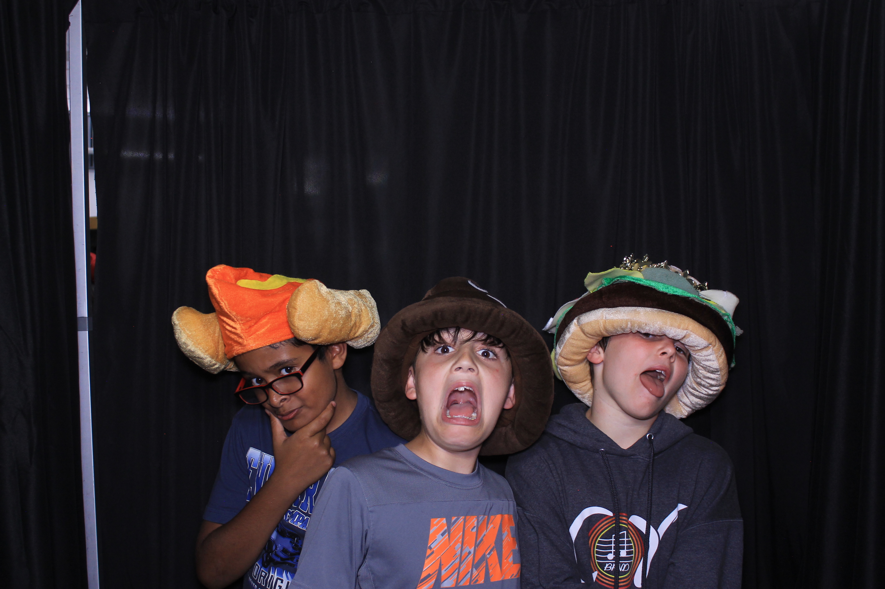 Trebein 5th Grade Sendoff!! | View more photos from the event at gallery.photoboothcincy.com/u/PhotoBoothCincy/Trebein-5th-Grade-Sendoff