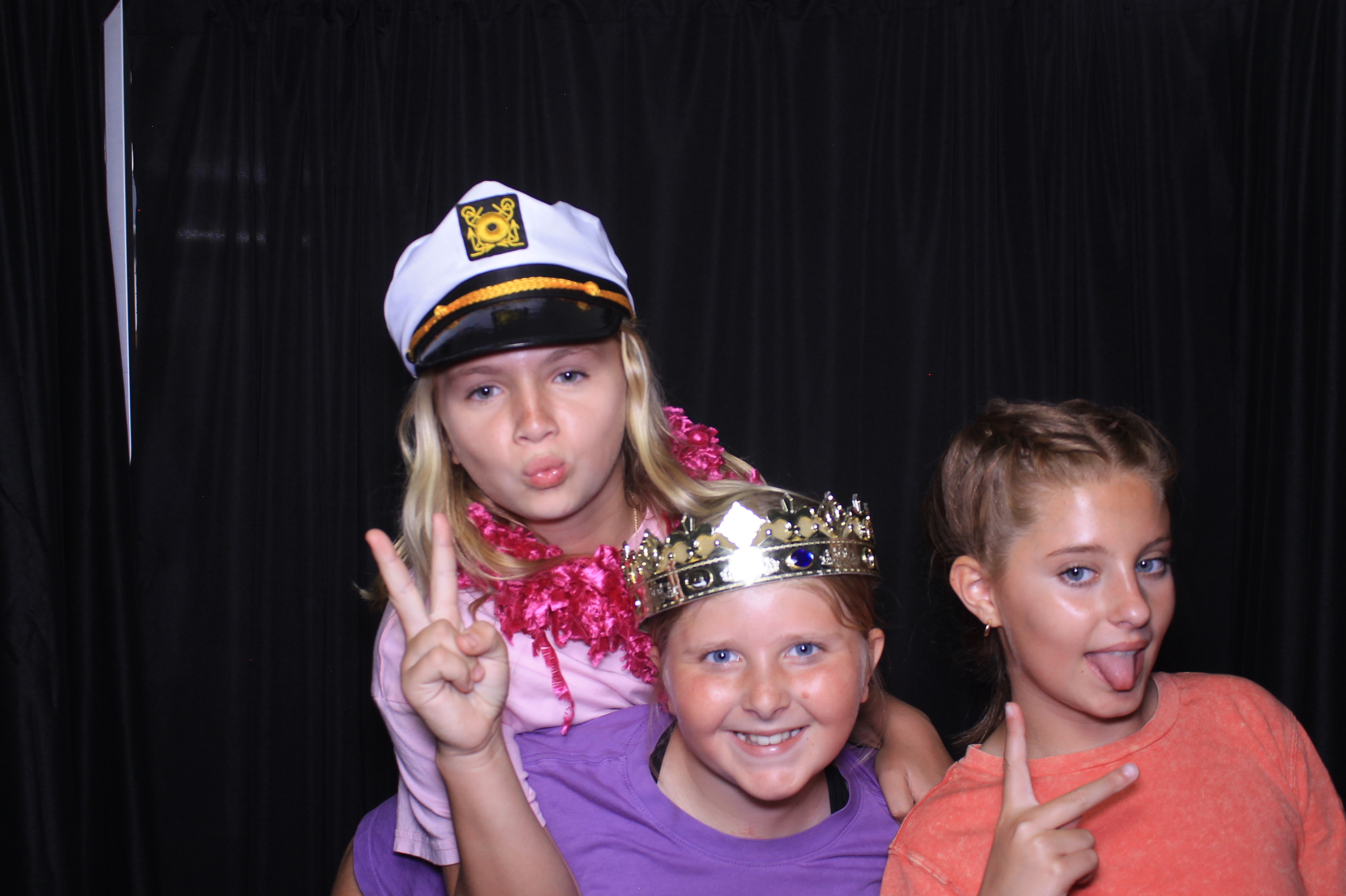 Trebein 5th Grade Sendoff!! | View more photos from the event at gallery.photoboothcincy.com/u/PhotoBoothCincy/Trebein-5th-Grade-Sendoff