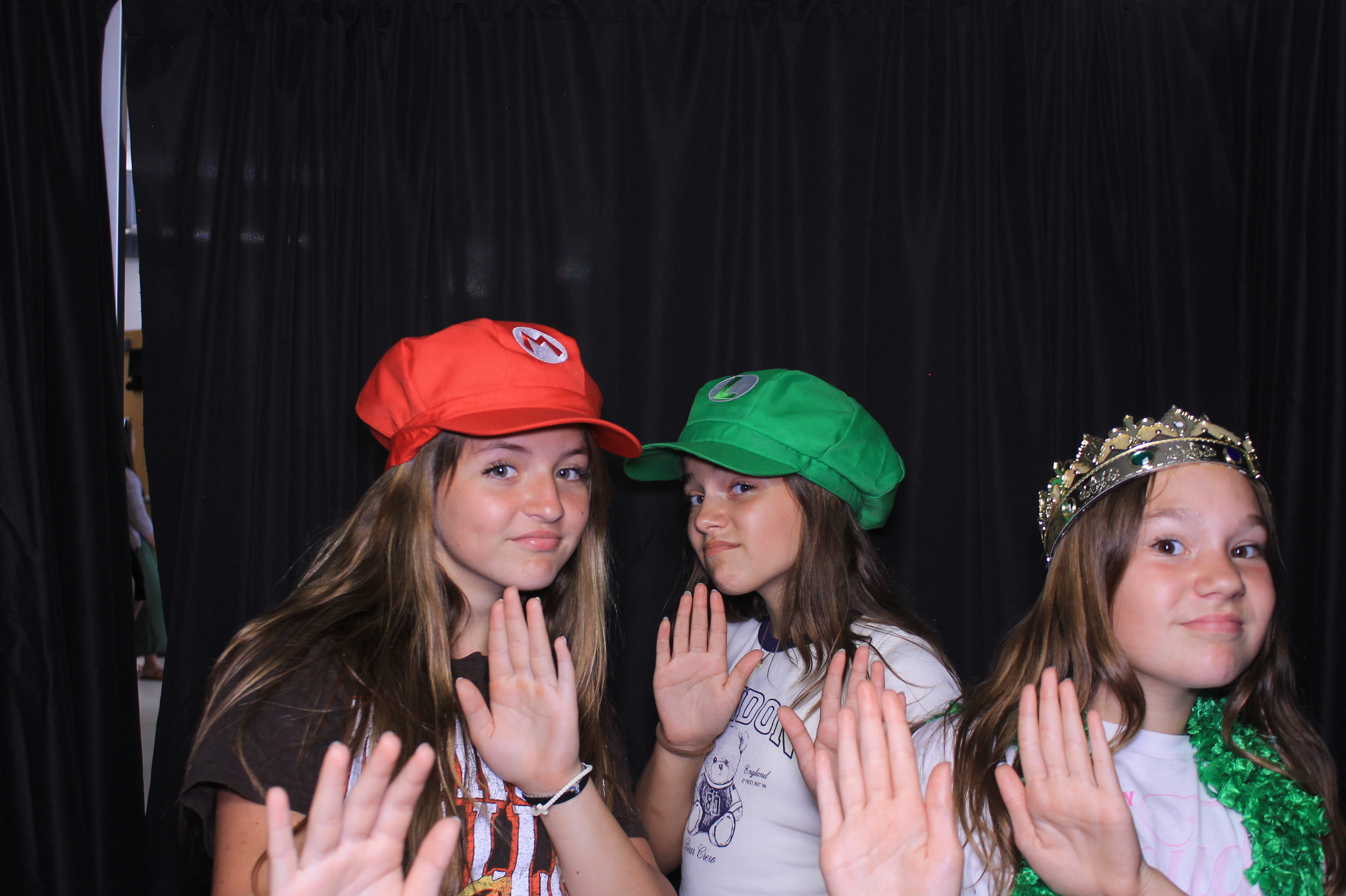Trebein 5th Grade Sendoff!! | View more photos from the event at gallery.photoboothcincy.com/u/PhotoBoothCincy/Trebein-5th-Grade-Sendoff
