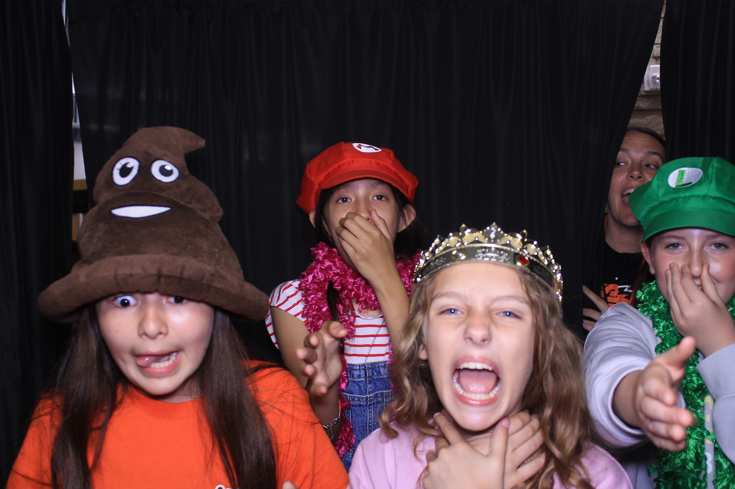 Trebein 5th Grade Sendoff!! | View more photos from the event at gallery.photoboothcincy.com/u/PhotoBoothCincy/Trebein-5th-Grade-Sendoff
