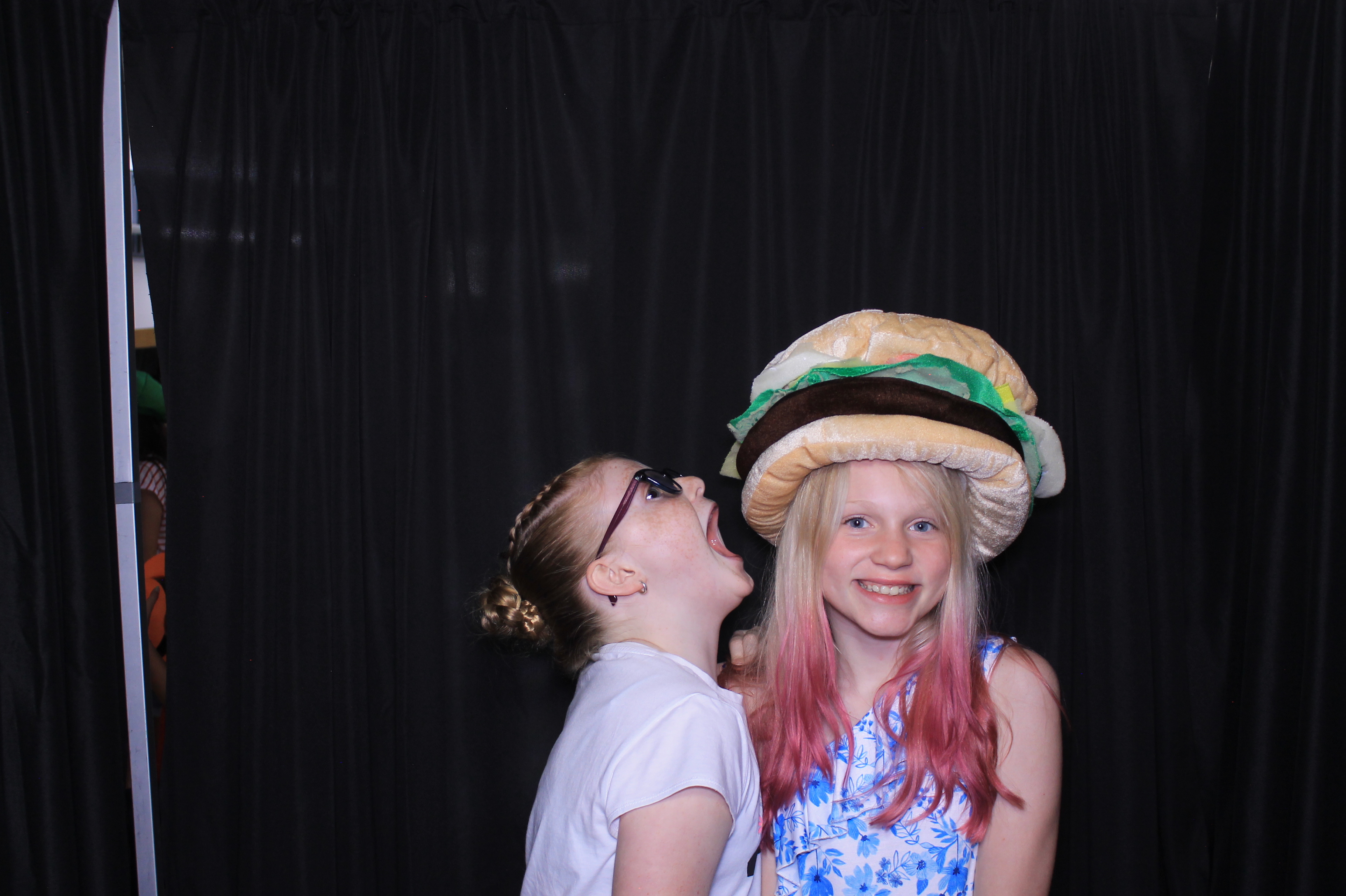 Trebein 5th Grade Sendoff!! | View more photos from the event at gallery.photoboothcincy.com/u/PhotoBoothCincy/Trebein-5th-Grade-Sendoff