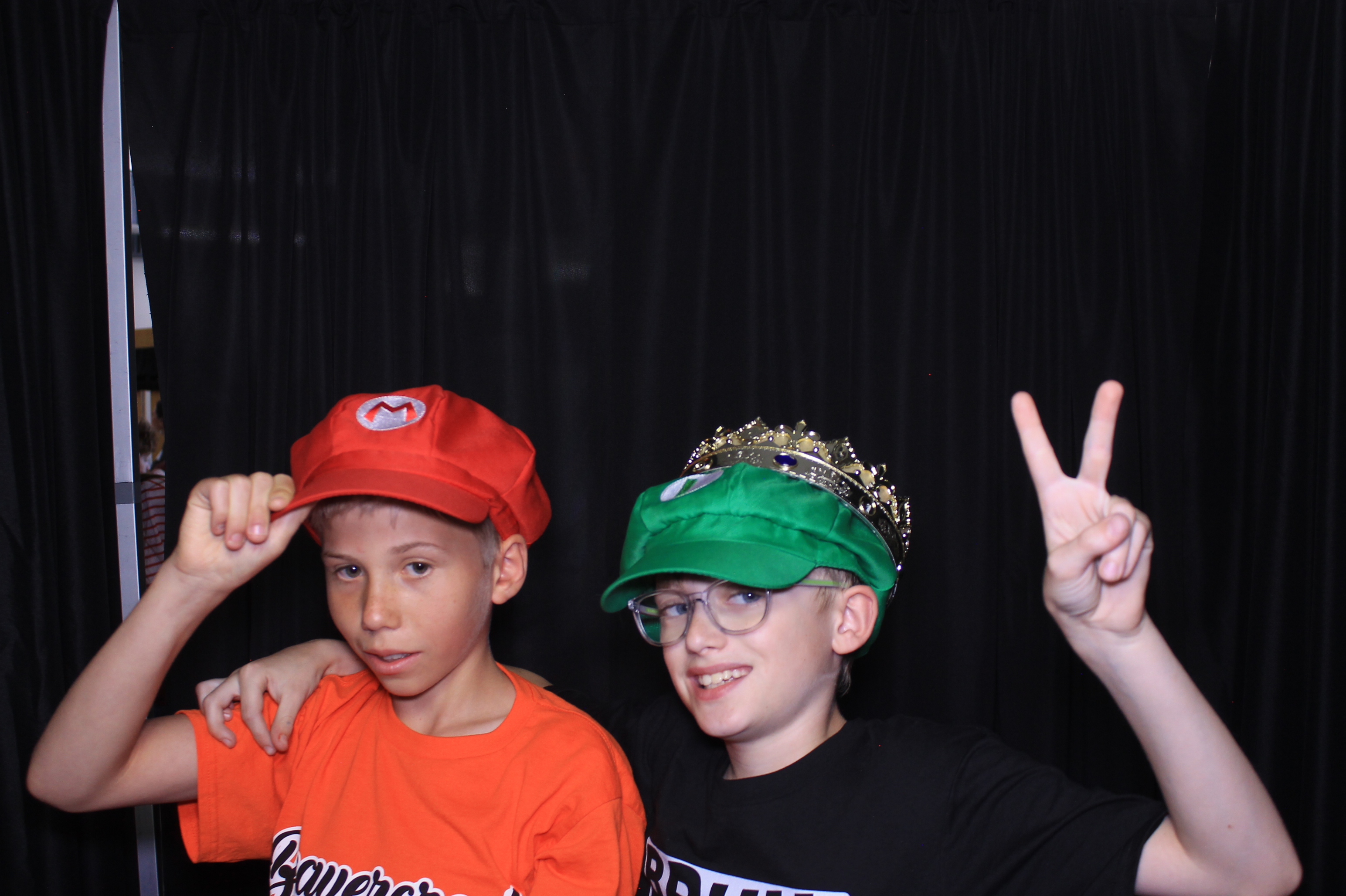 Trebein 5th Grade Sendoff!! | View more photos from the event at gallery.photoboothcincy.com/u/PhotoBoothCincy/Trebein-5th-Grade-Sendoff