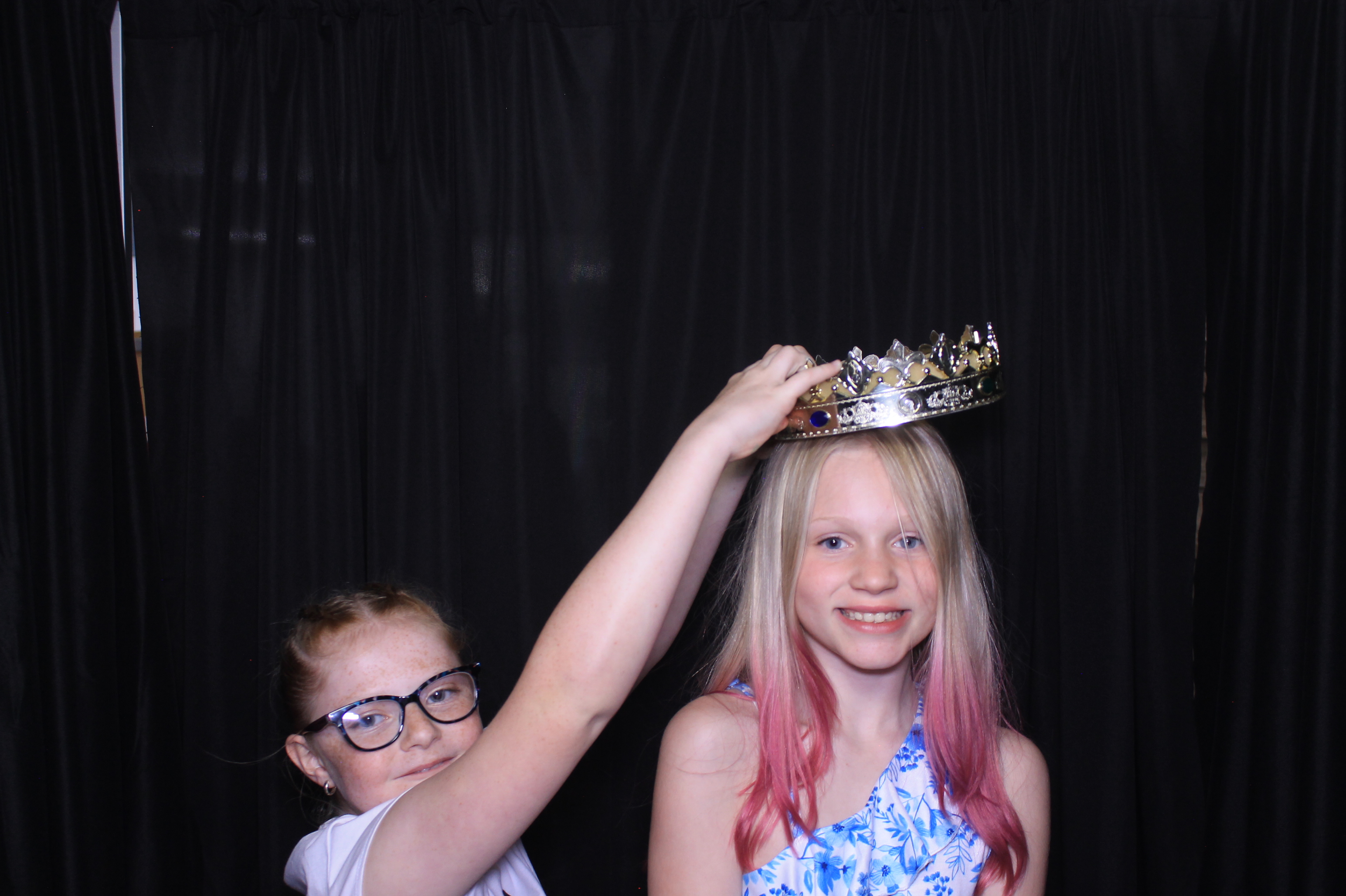 Trebein 5th Grade Sendoff!! | View more photos from the event at gallery.photoboothcincy.com/u/PhotoBoothCincy/Trebein-5th-Grade-Sendoff