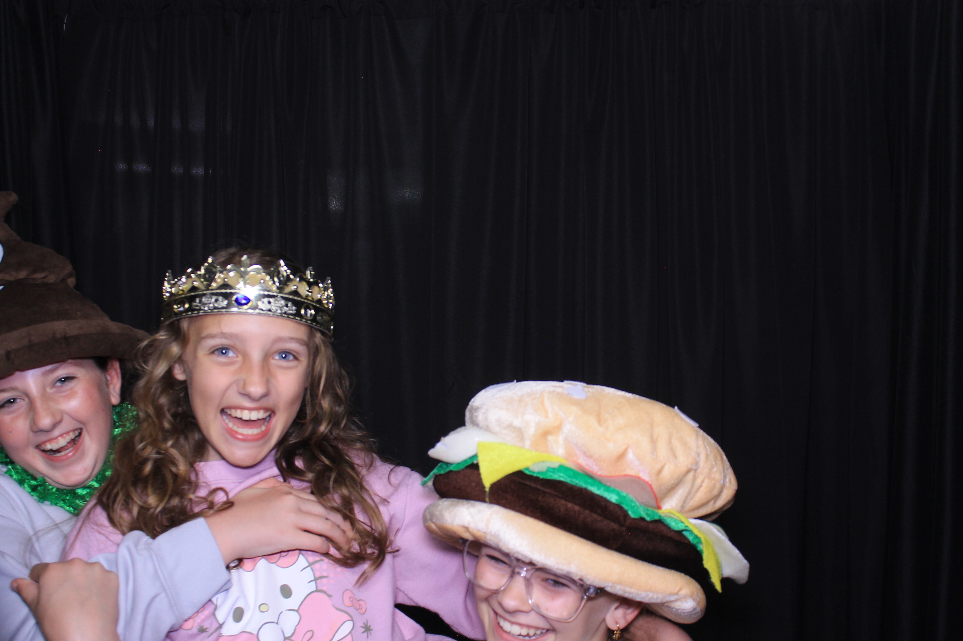 Trebein 5th Grade Sendoff!! | View more photos from the event at gallery.photoboothcincy.com/u/PhotoBoothCincy/Trebein-5th-Grade-Sendoff