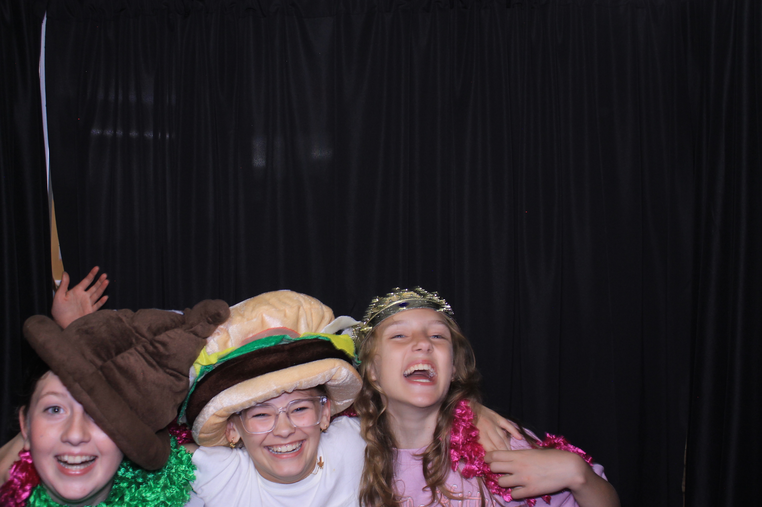 Trebein 5th Grade Sendoff!! | View more photos from the event at gallery.photoboothcincy.com/u/PhotoBoothCincy/Trebein-5th-Grade-Sendoff