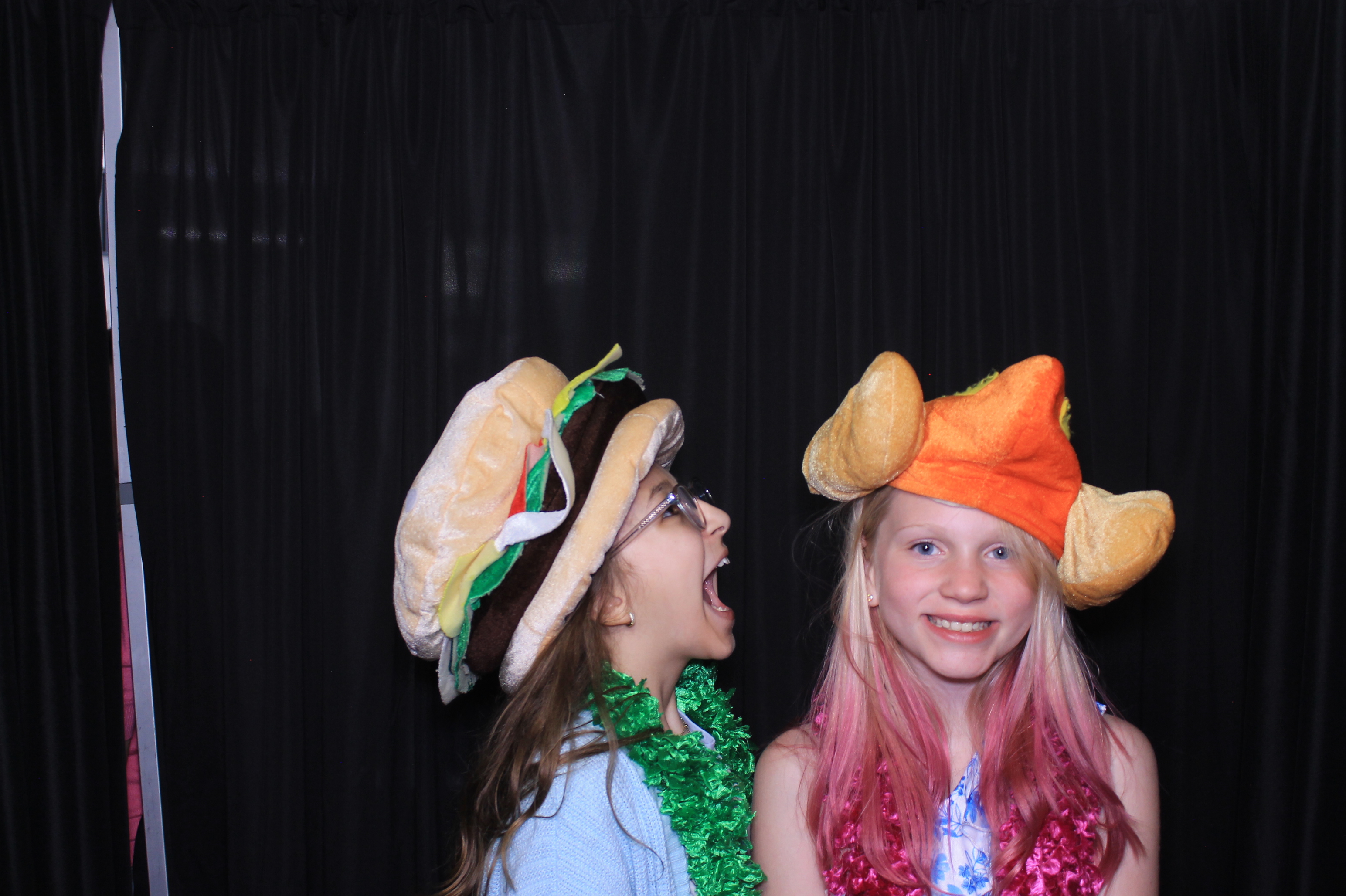 Trebein 5th Grade Sendoff!! | View more photos from the event at gallery.photoboothcincy.com/u/PhotoBoothCincy/Trebein-5th-Grade-Sendoff