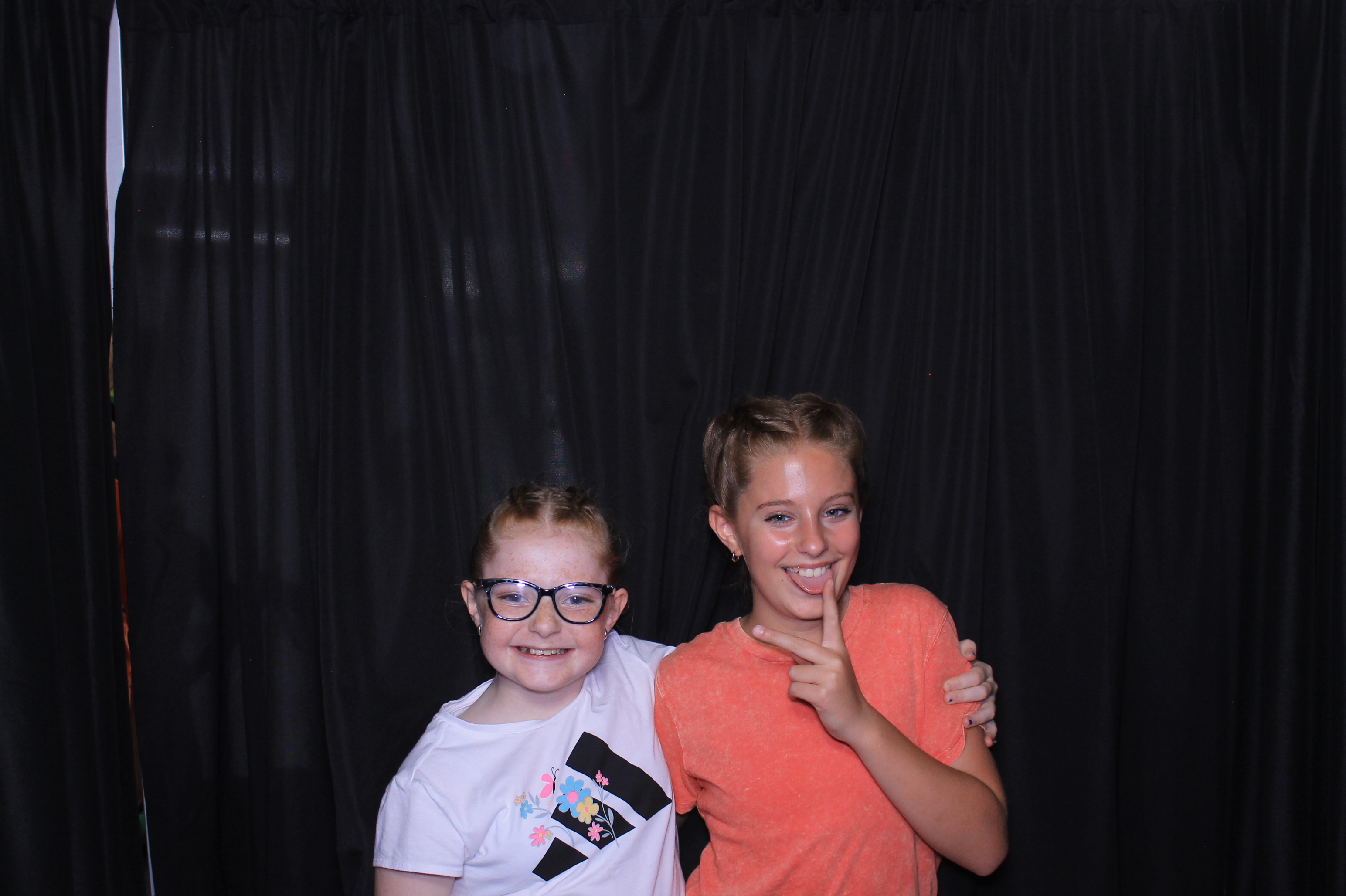 Trebein 5th Grade Sendoff!! | View more photos from the event at gallery.photoboothcincy.com/u/PhotoBoothCincy/Trebein-5th-Grade-Sendoff