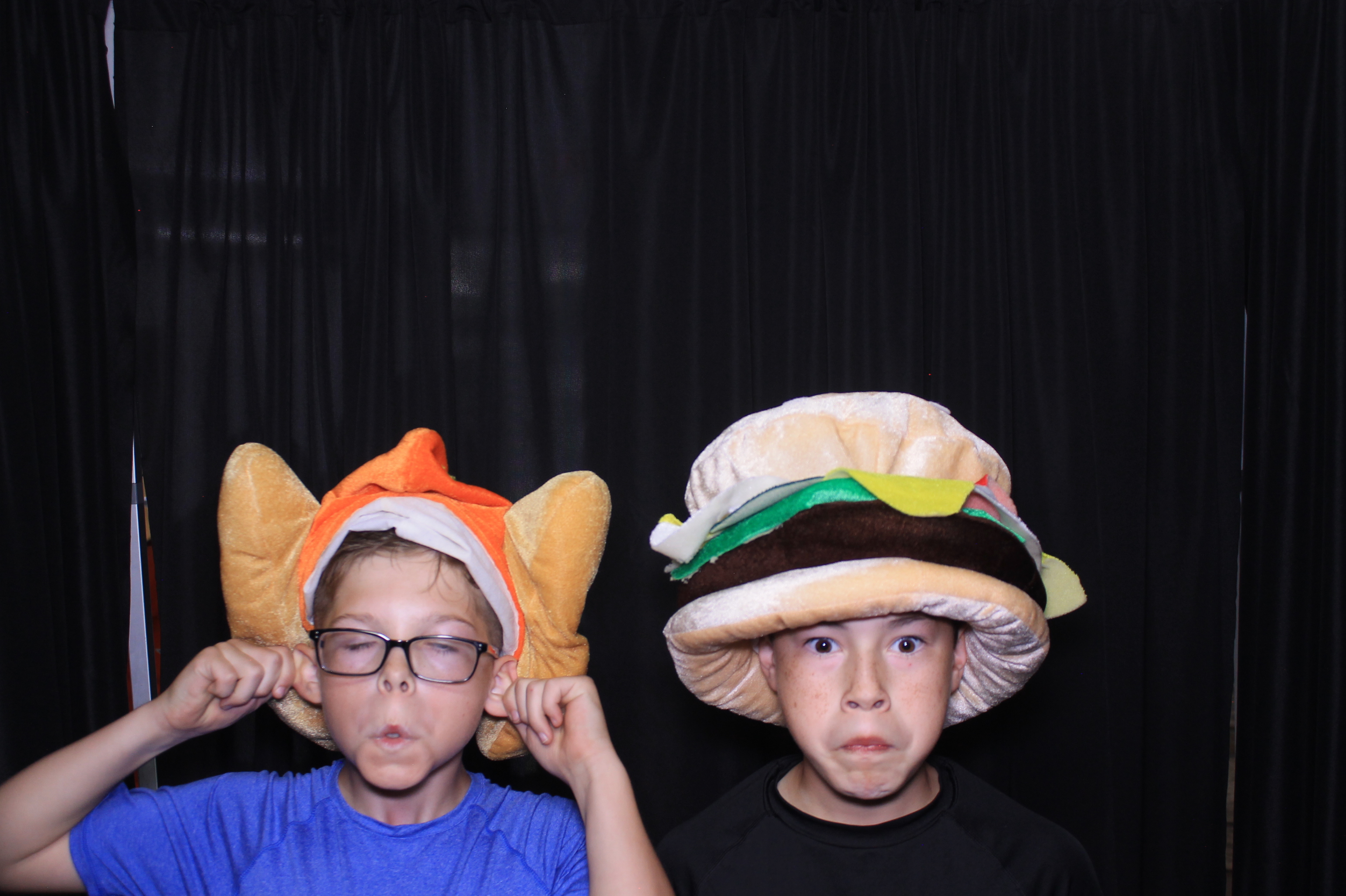 Trebein 5th Grade Sendoff!! | View more photos from the event at gallery.photoboothcincy.com/u/PhotoBoothCincy/Trebein-5th-Grade-Sendoff