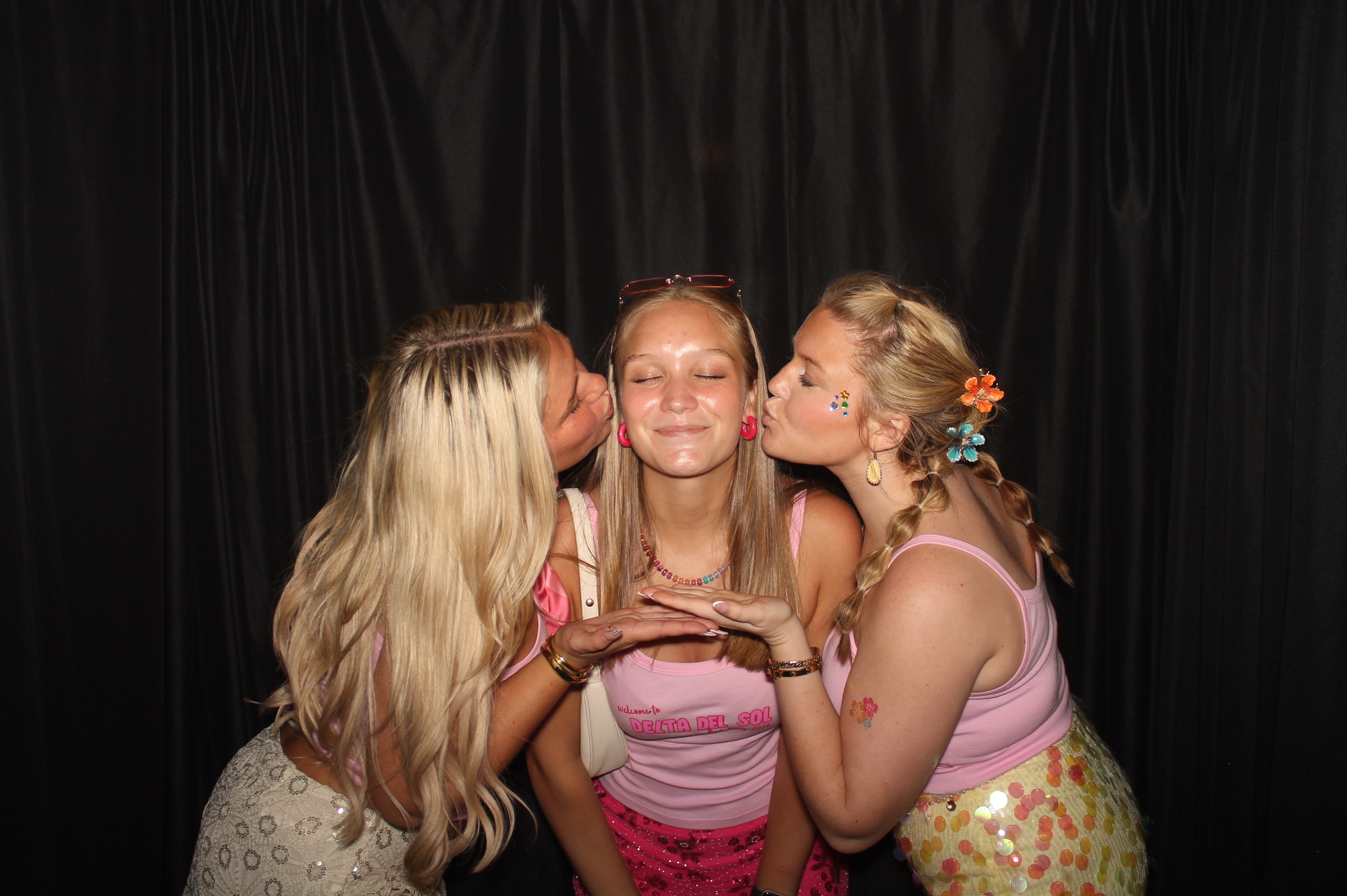 Tri Delta Bid Day | View more photos from the event at gallery.photoboothcincy.com/u/PhotoBoothCincy/Tri-Delta-Bid-Day-1