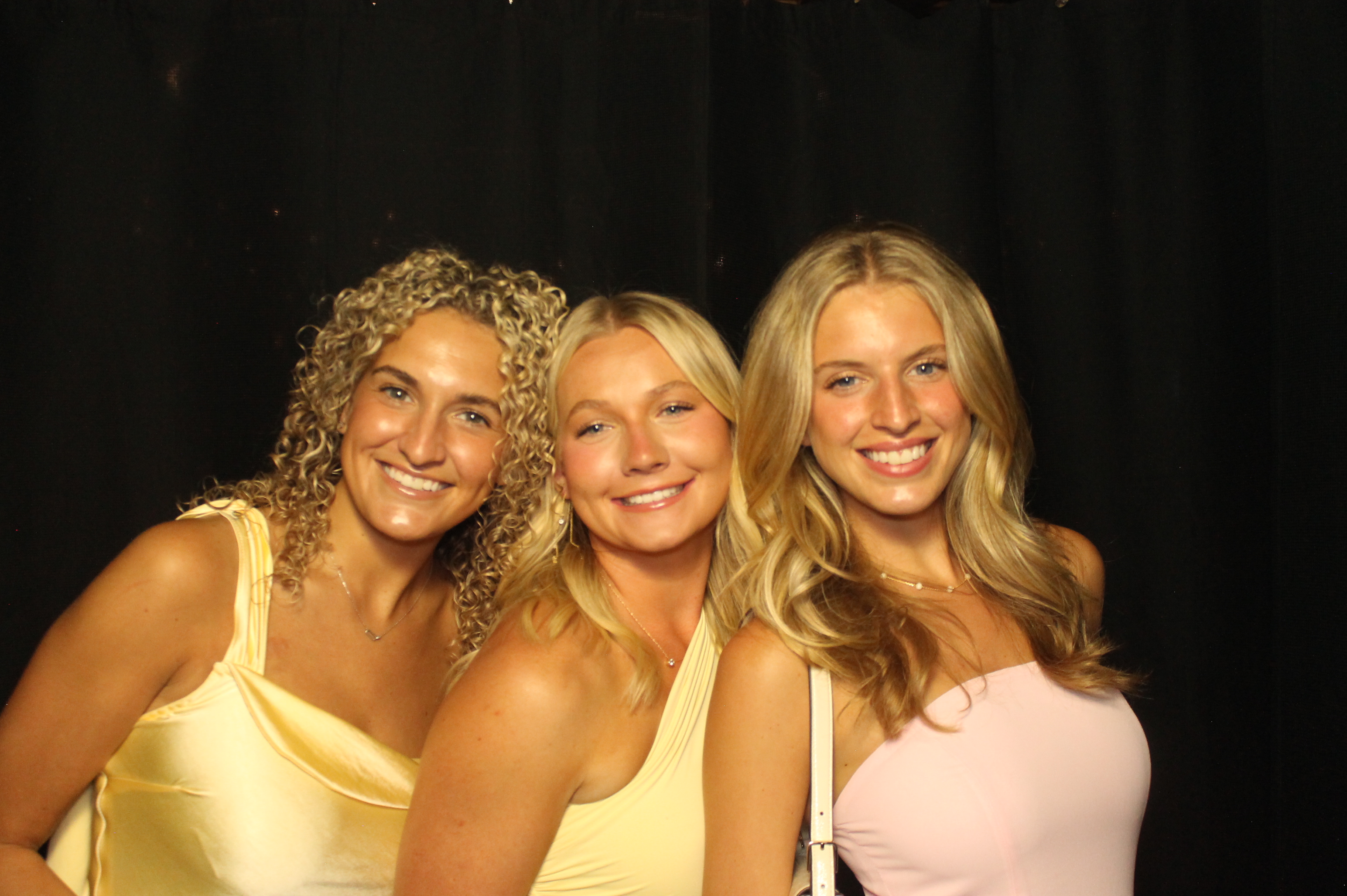 Tri Delta Formal | View more photos from the event at gallery.photoboothcincy.com/u/PhotoBoothCincy/Tri-Delta-Formal