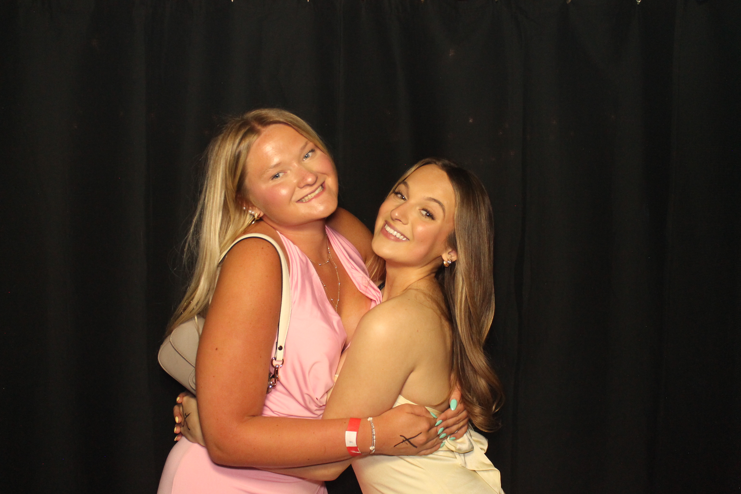 Tri Delta Formal | View more photos from the event at gallery.photoboothcincy.com/u/PhotoBoothCincy/Tri-Delta-Formal