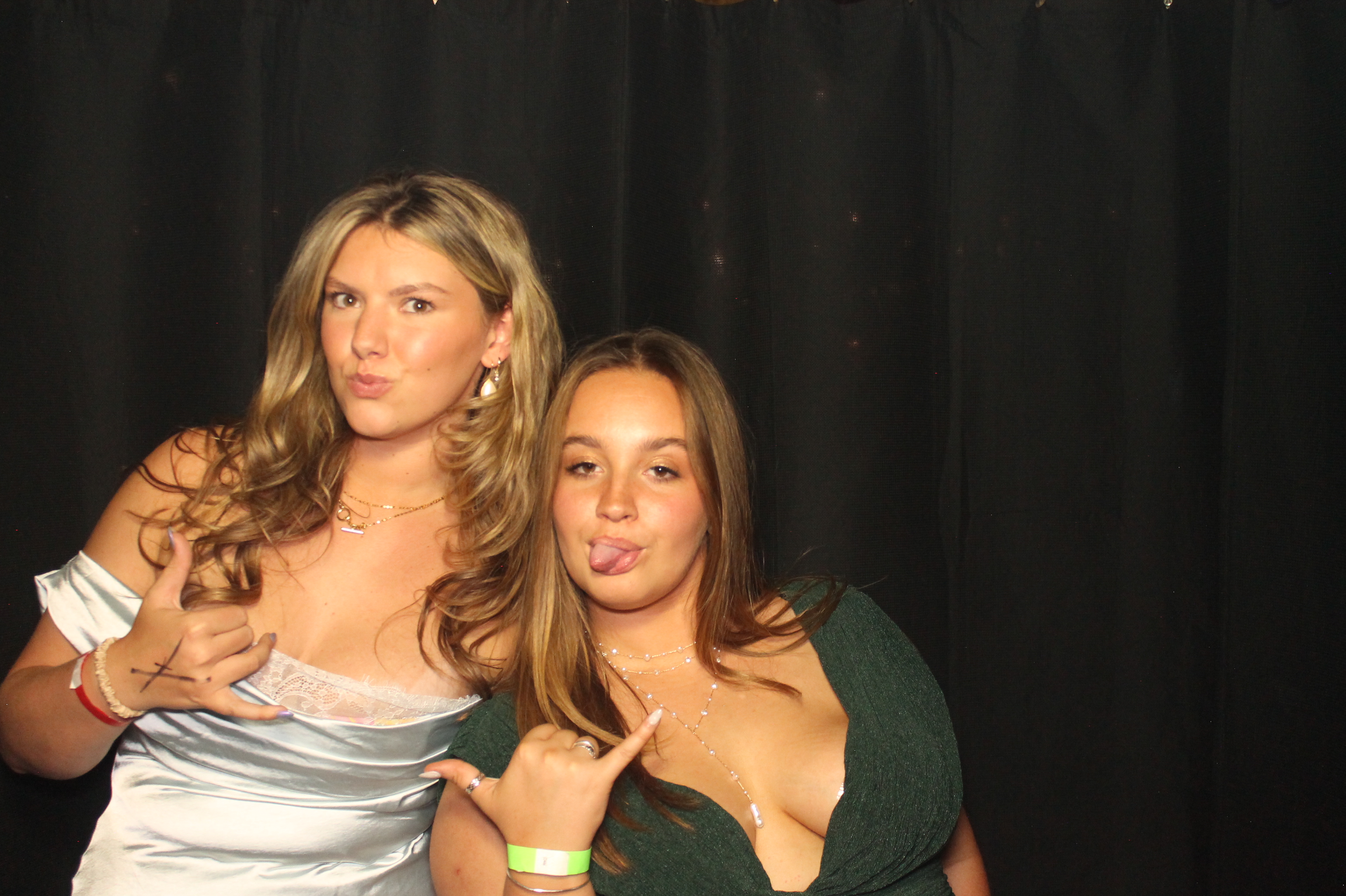Tri Delta Formal | View more photos from the event at gallery.photoboothcincy.com/u/PhotoBoothCincy/Tri-Delta-Formal