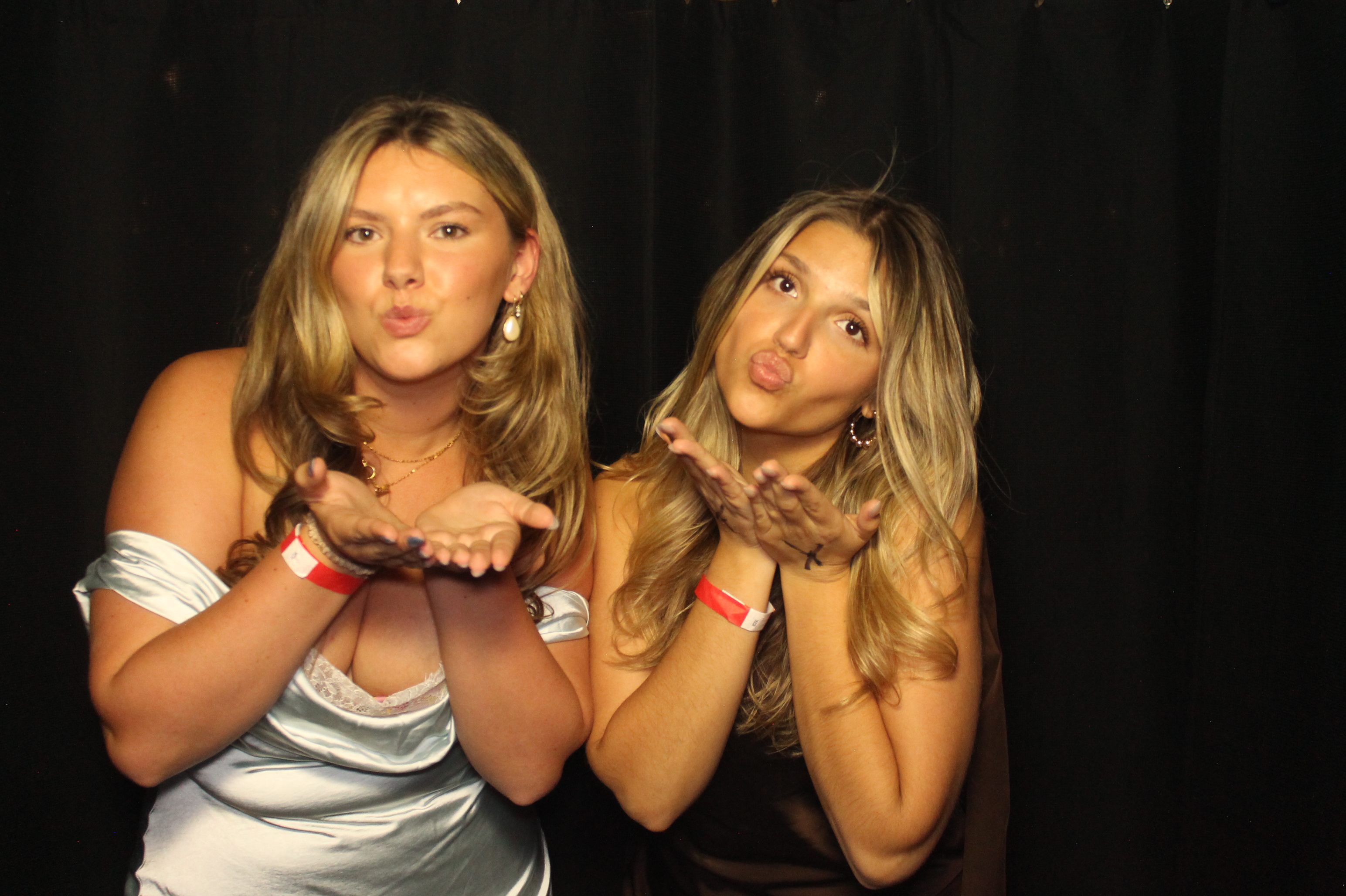 Tri Delta Formal | View more photos from the event at gallery.photoboothcincy.com/u/PhotoBoothCincy/Tri-Delta-Formal